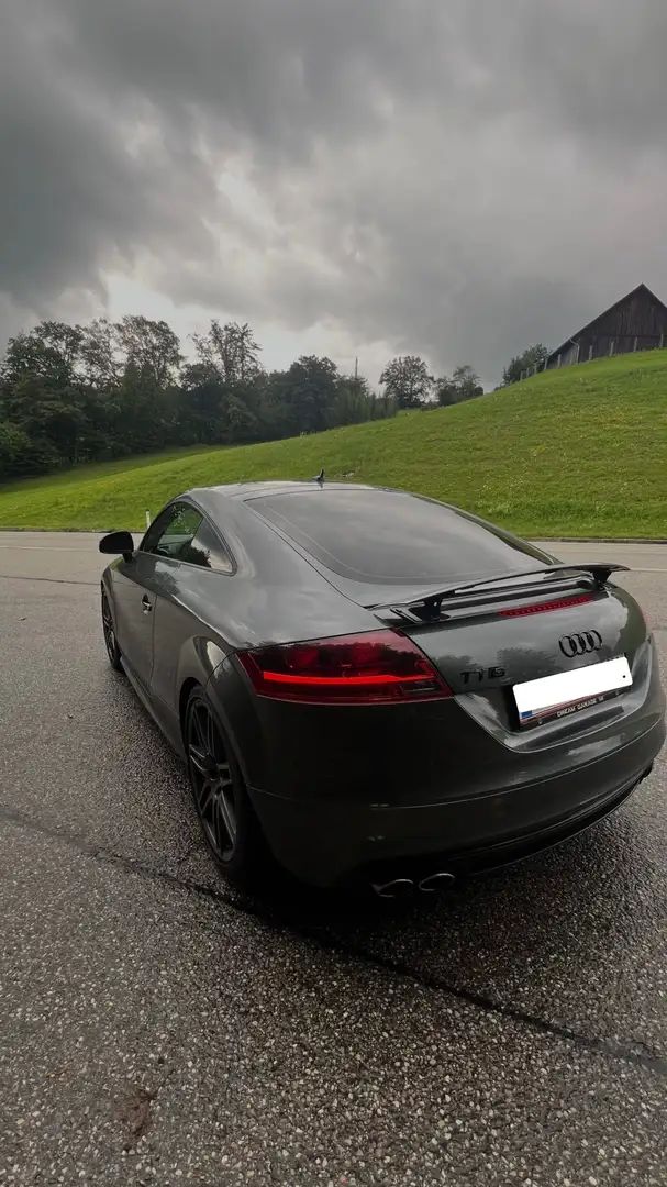 Audi TTS Coupé 2,0 TFSI quattro S-tronic Grau - 2