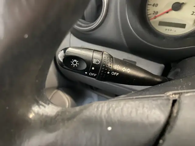 Toyota Rav4 view 8