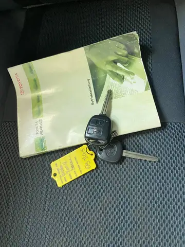 Toyota Rav4 view 15