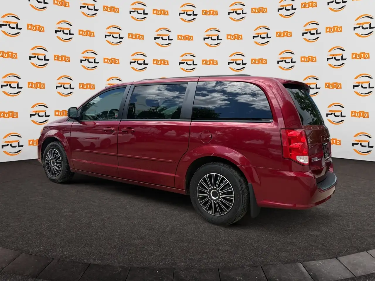 Dodge Grand Caravan fotografie Dodge Grand Caravan