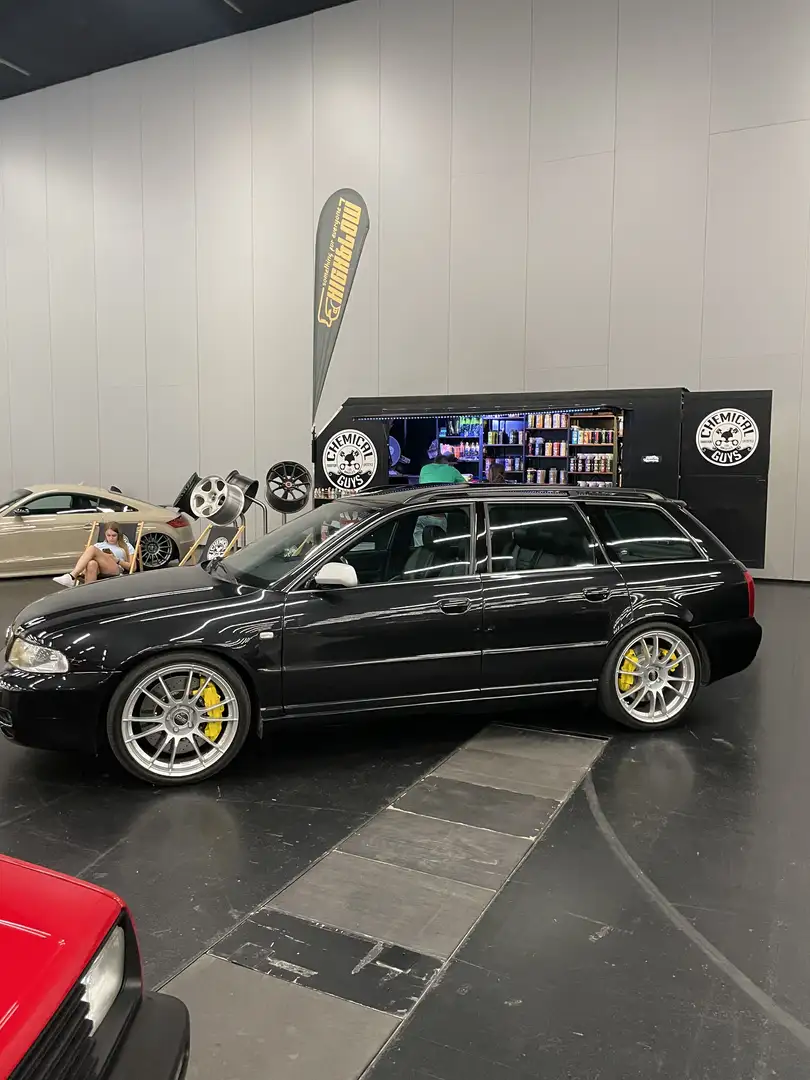 Audi S4 S4-B5 Noir - 1
