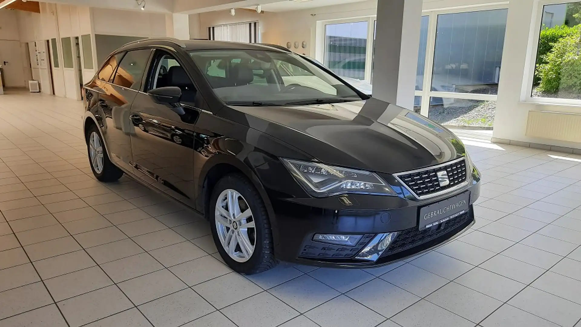SEAT Leon ST Xcellence 150PS 2.0TDI Zwart - 2