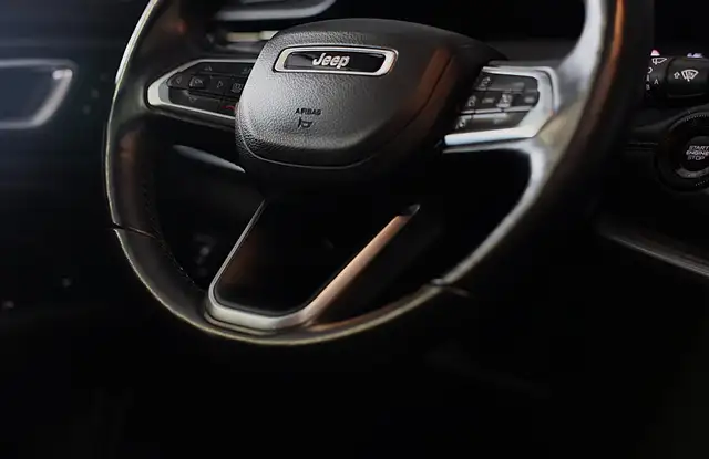 Jeep Compass view 20
