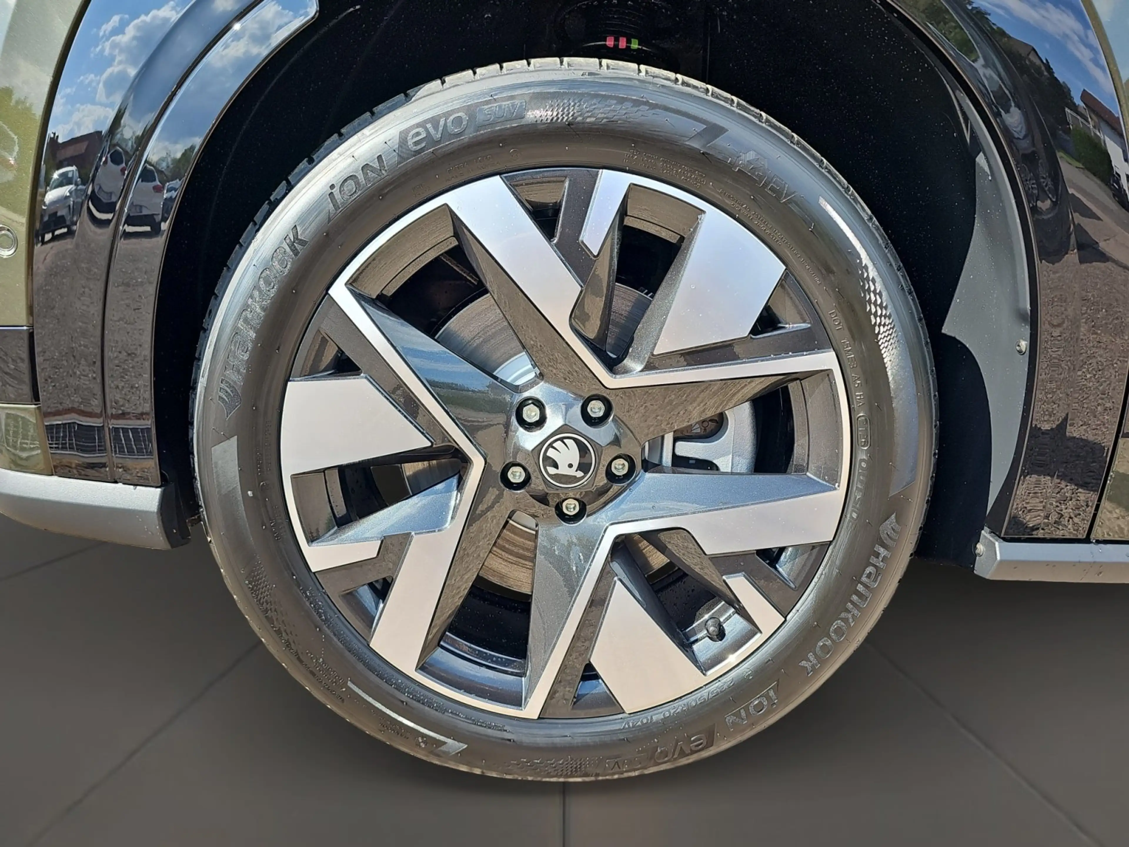 Skoda Peaq Selection 90 (91 kWh) AHK MATRIX 360° — photo 6