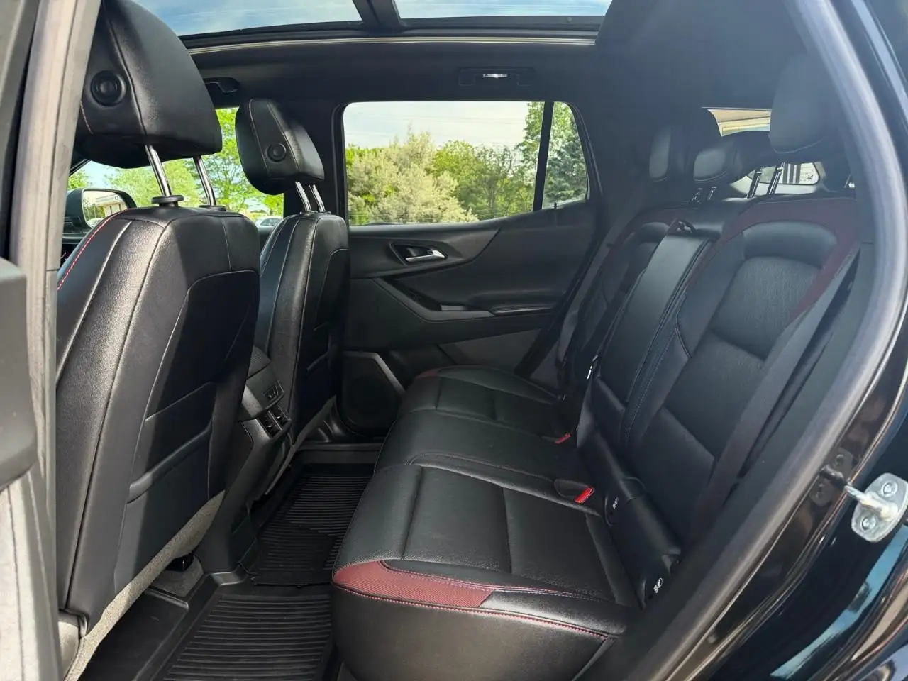 Chevrolet Equinox photo Chevrolet Equinox