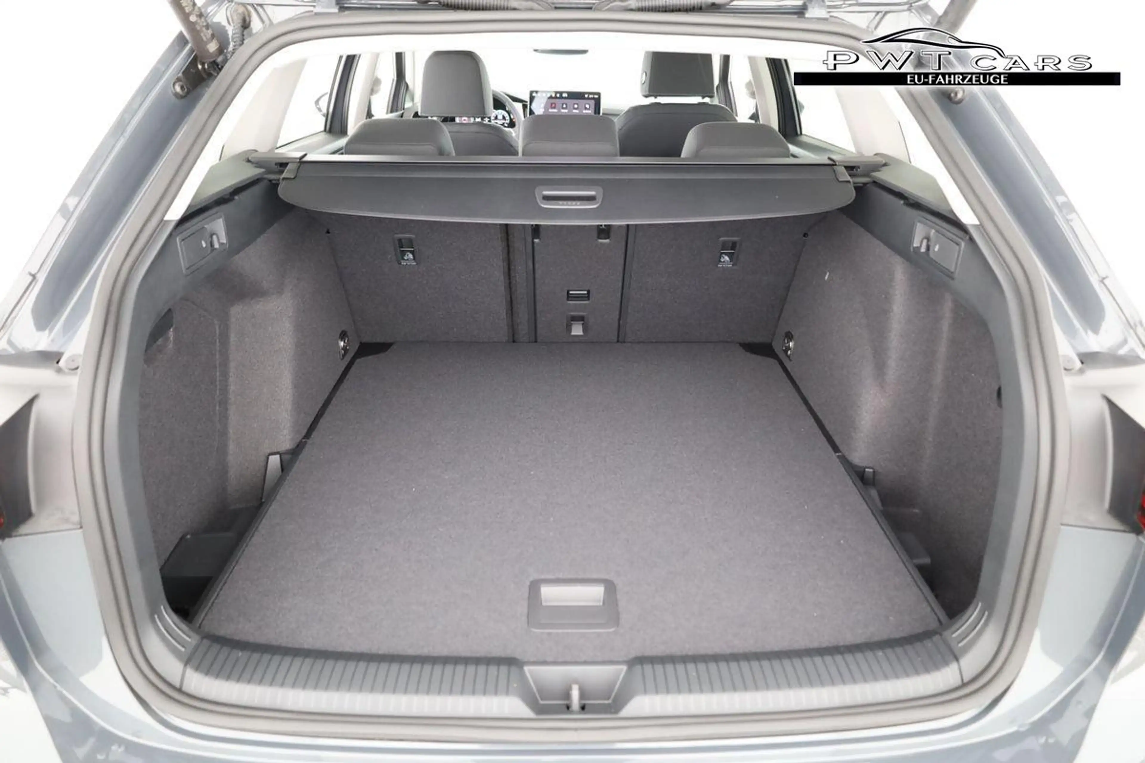 Volkswagen Golf Variant 1.5 TSI 110 kW Life VIII Life, easyOpen, Kamera... — photo 11