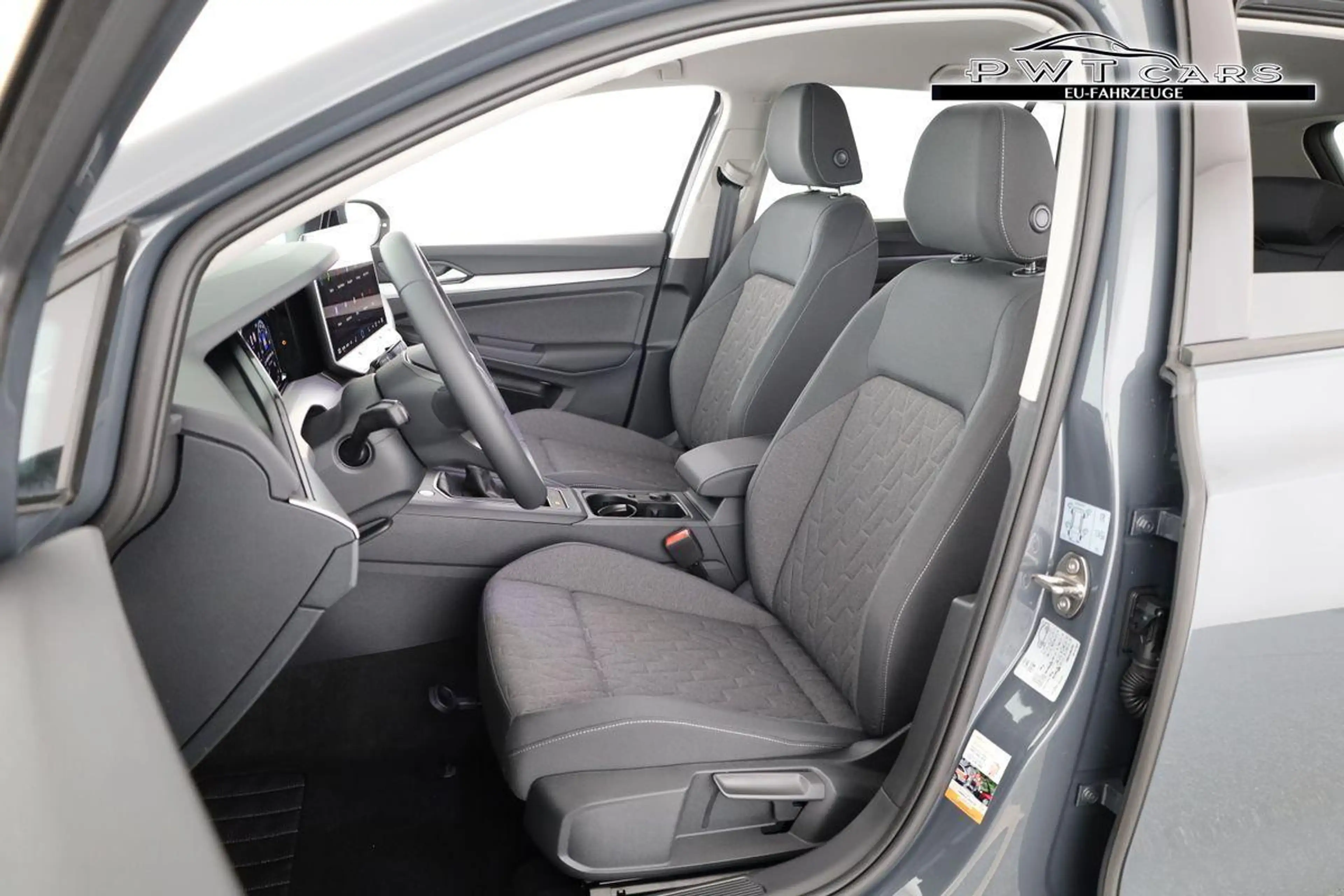 Volkswagen Golf Variant 1.5 TSI 110 kW Life VIII Life, easyOpen, Kamera... — photo 9
