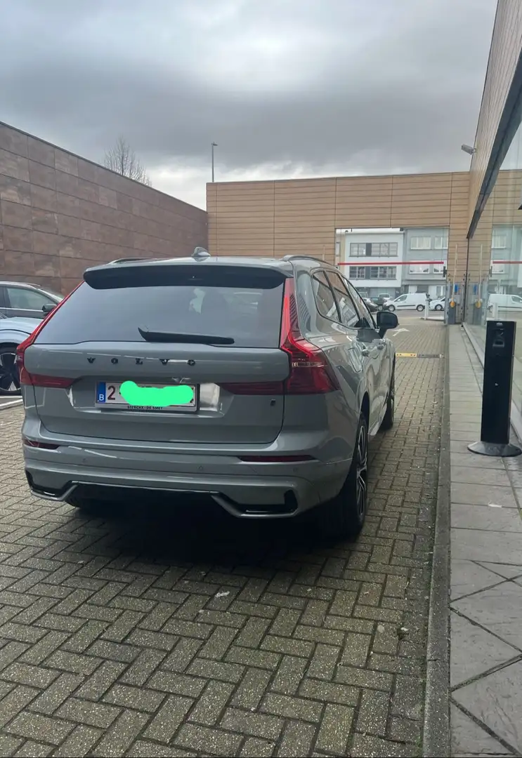 Volvo XC60 2.0 B5 MHEV AWD Plus Black Edition - 2