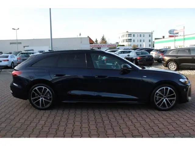 Audi A5 view 4