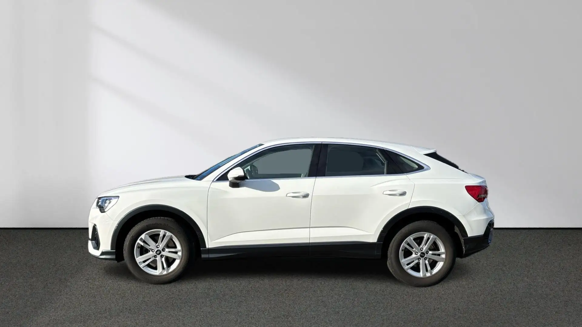 Audi Q3 Sportback 35 TDI quattro AHK RFK DigiCockpit Blanc - 2