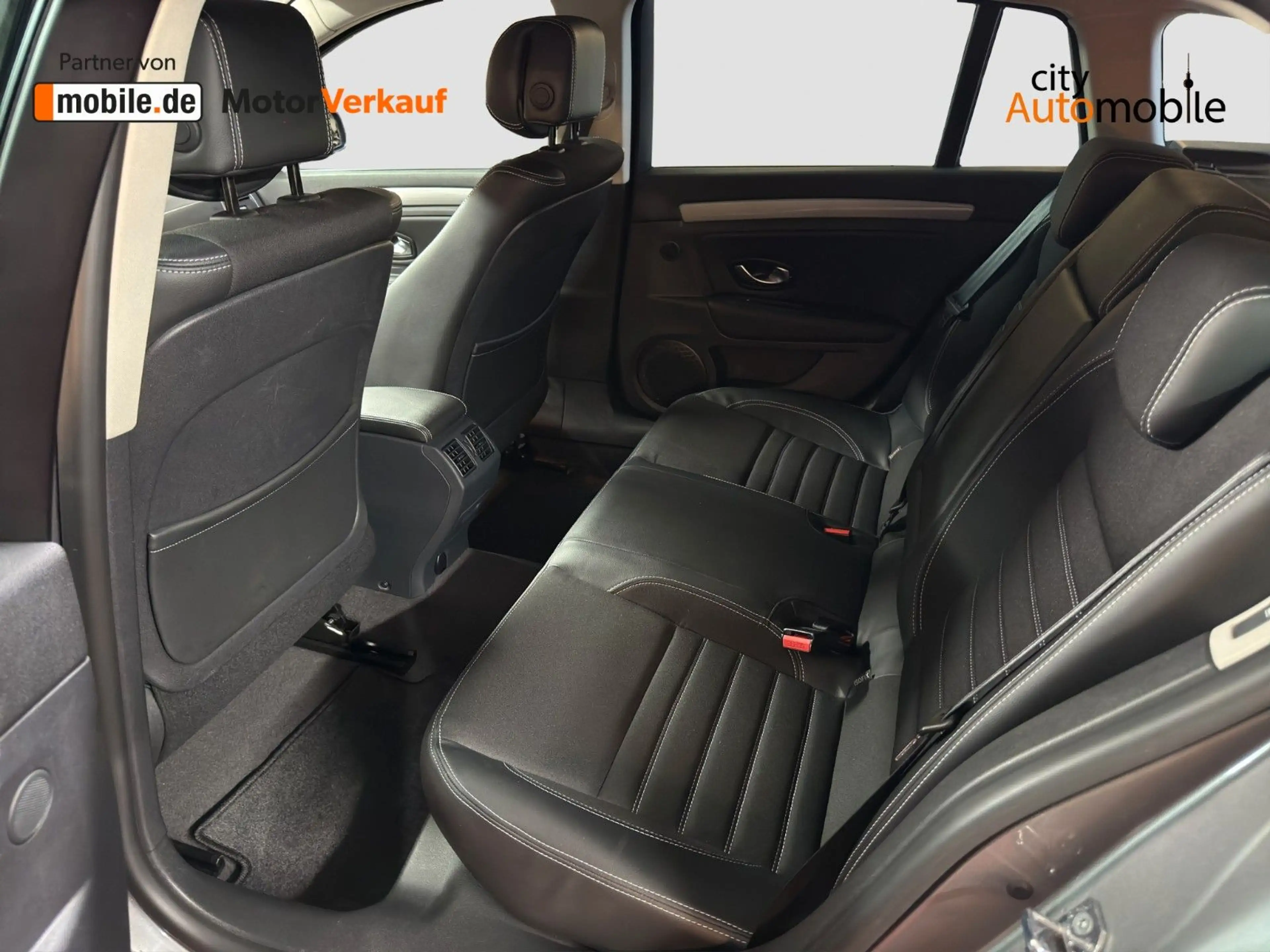 Renault Laguna III Grandtour Paris/1.Hand/Leder/PDC/BT — photo 12