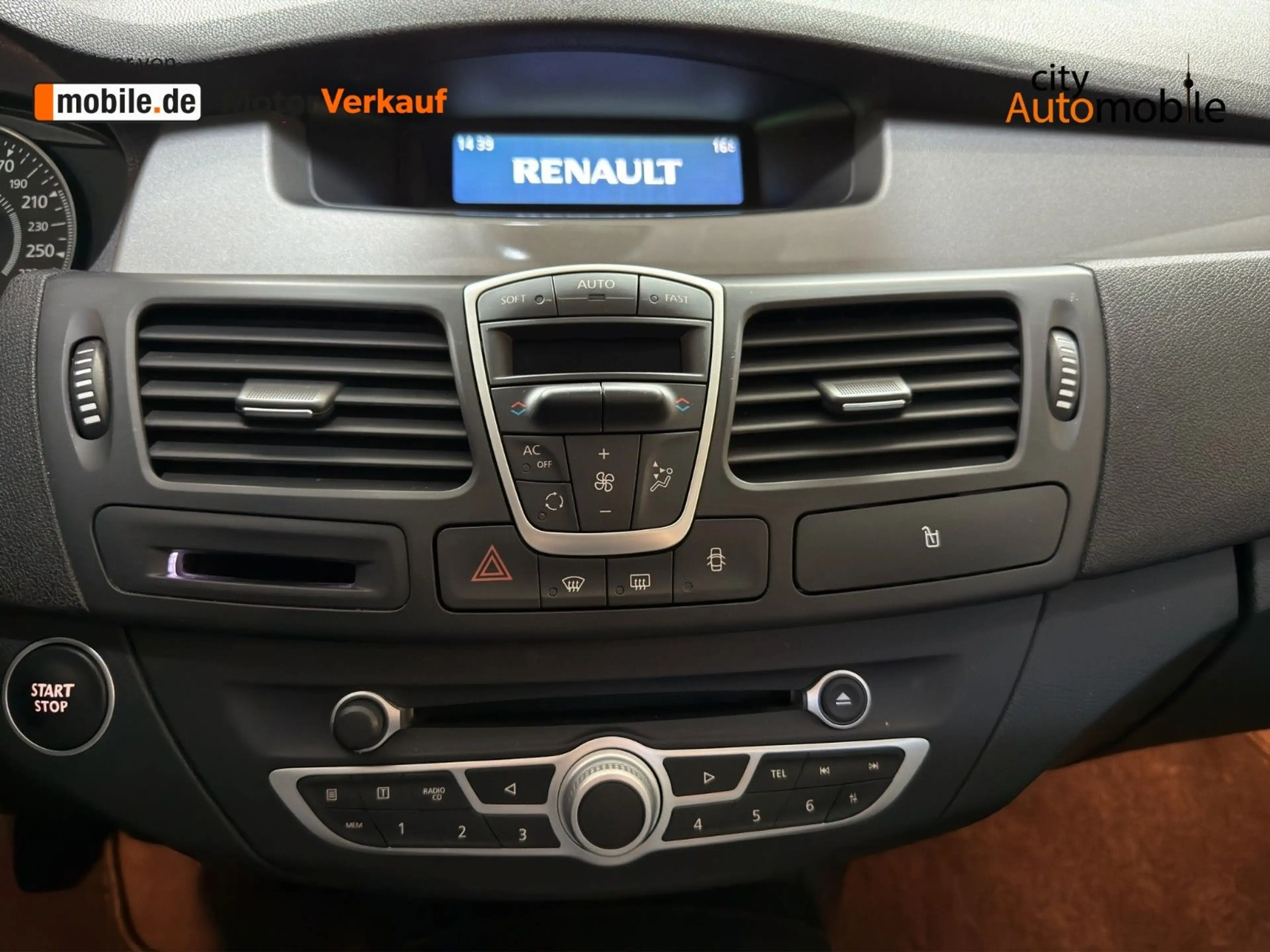 Renault Laguna III Grandtour Paris/1.Hand/Leder/PDC/BT — photo 15