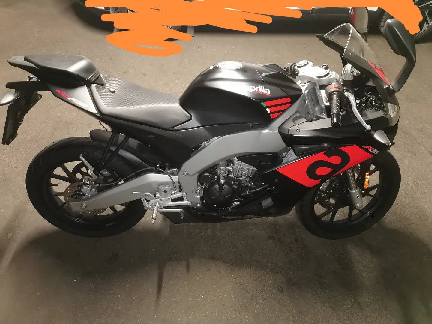 Aprilia RS 125 ABS Fekete - 1