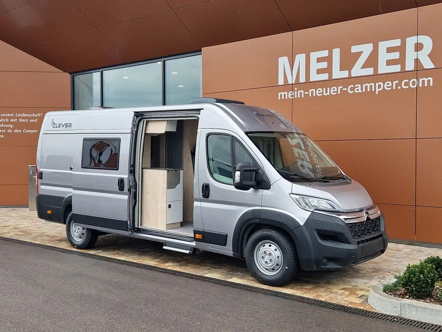 Clever Runner Truma Diesel+el.Heizung*€ 5.000.- sparen* Grau - 1