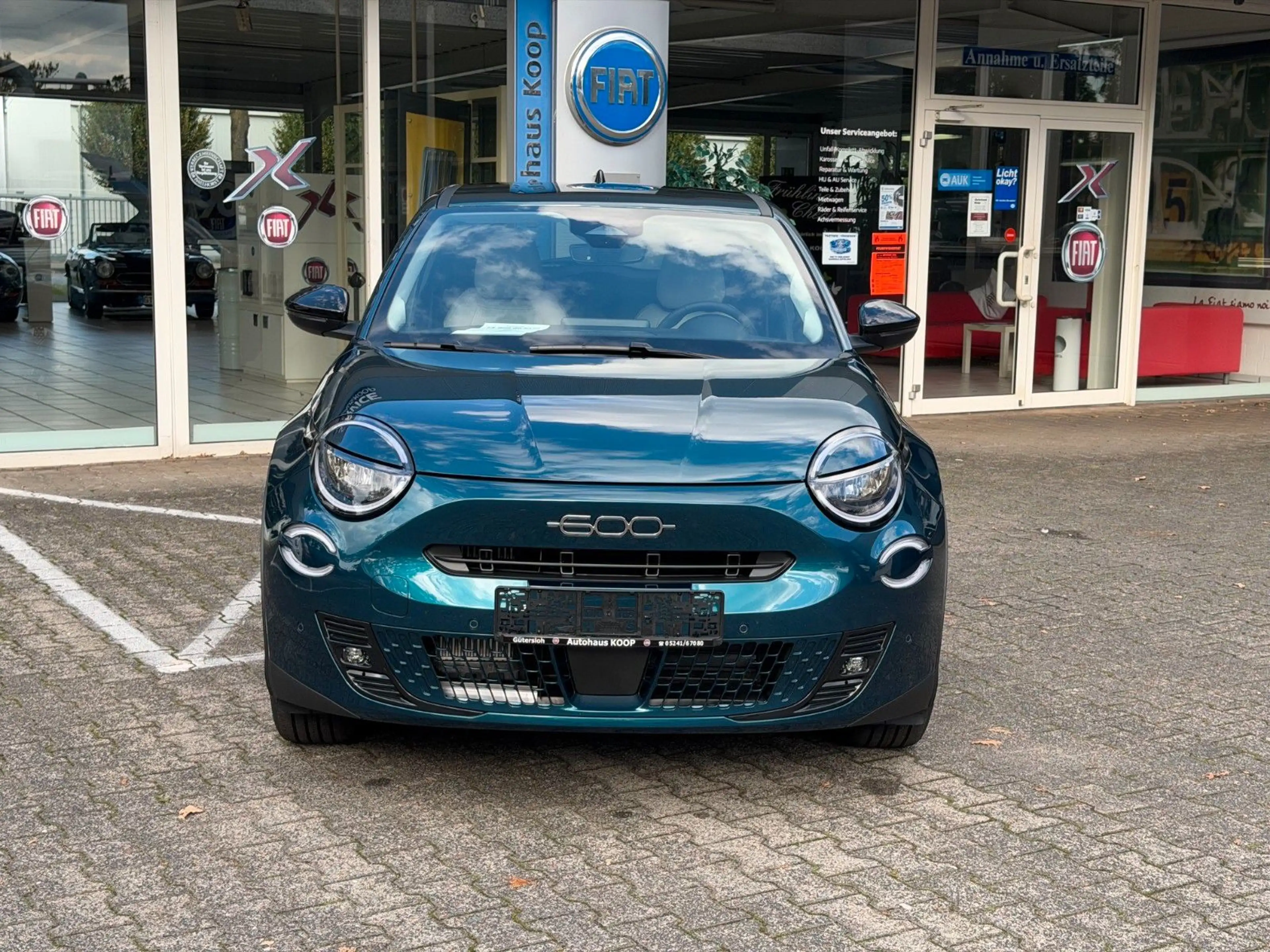 Fiat 600 1.2 Hybrid T3 81 kW eDCT LA PRIMA — photo 2