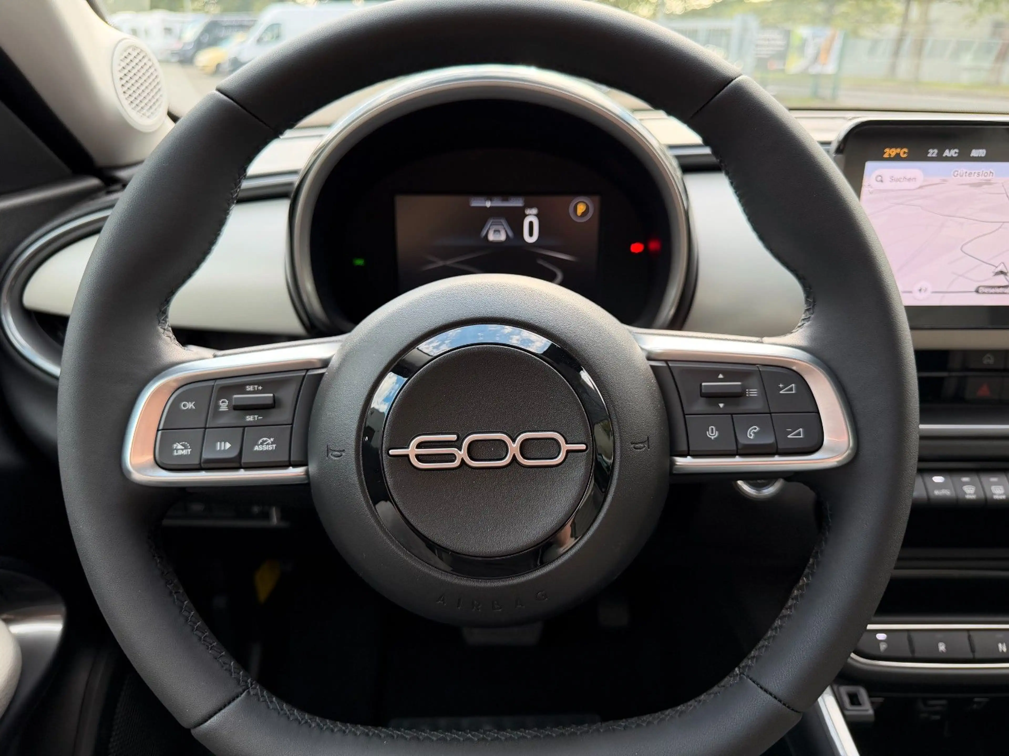 Fiat 600 1.2 Hybrid T3 81 kW eDCT LA PRIMA — photo 17