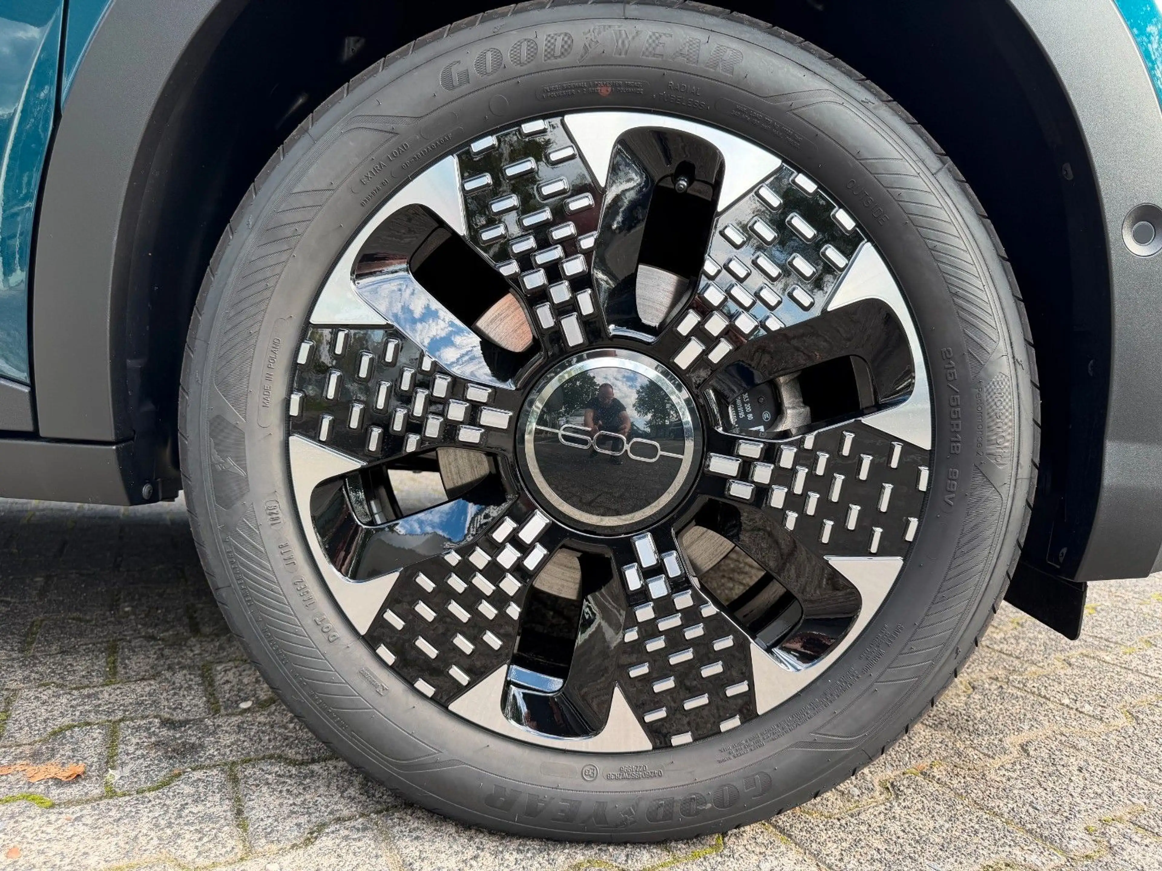 Fiat 600 1.2 Hybrid T3 81 kW eDCT LA PRIMA — photo 9