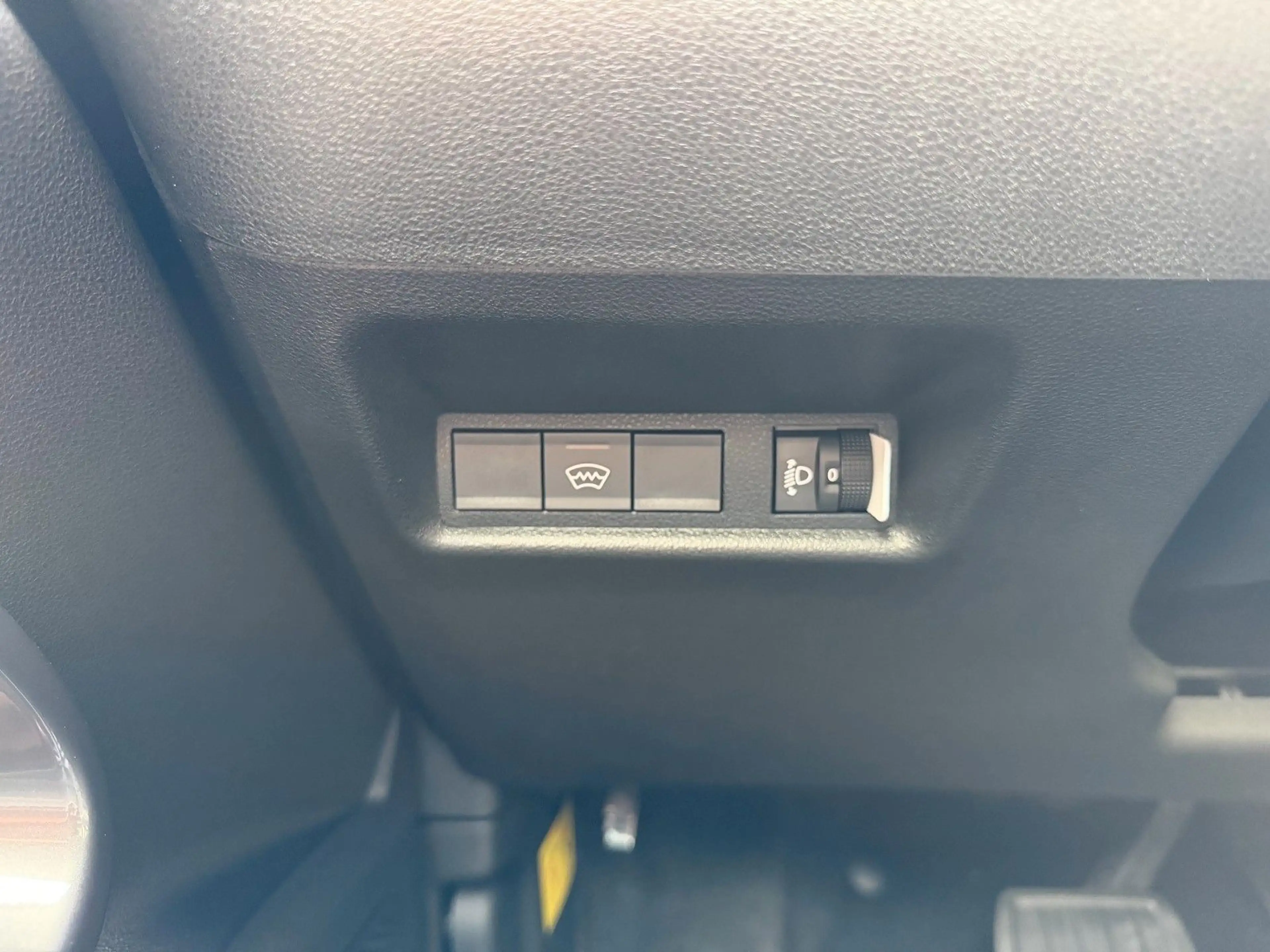 Fiat 600 1.2 Hybrid T3 81 kW eDCT LA PRIMA — photo 19