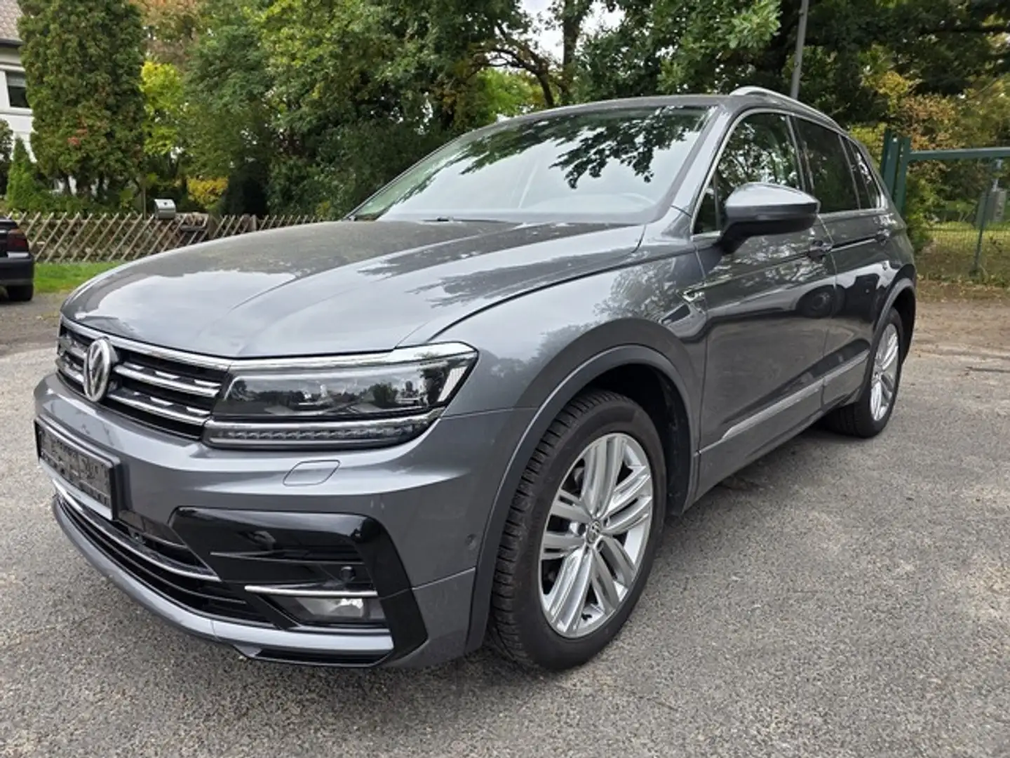 Volkswagen Tiguan R Line, 4M, DSG, Pano, kgo, STANDHEIZUNG Nero - 1