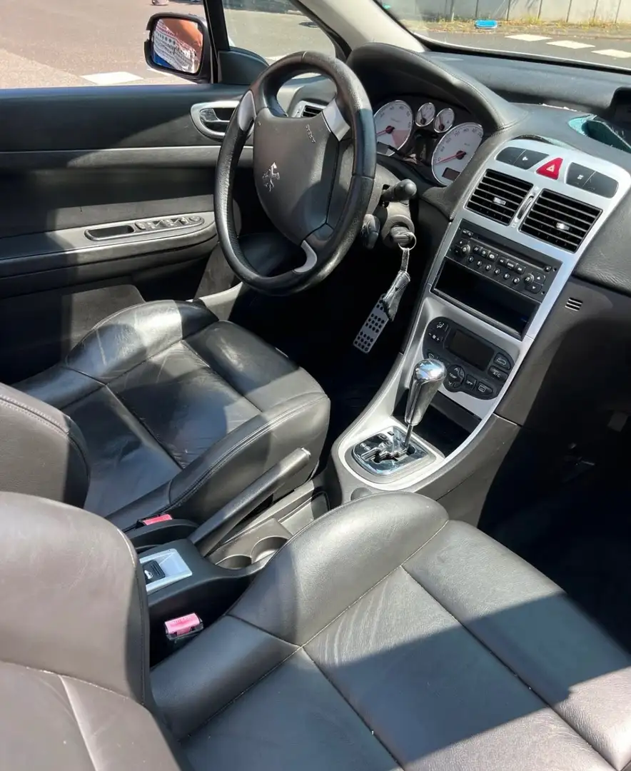 Peugeot 307 307 CC Automatik Grau - 2