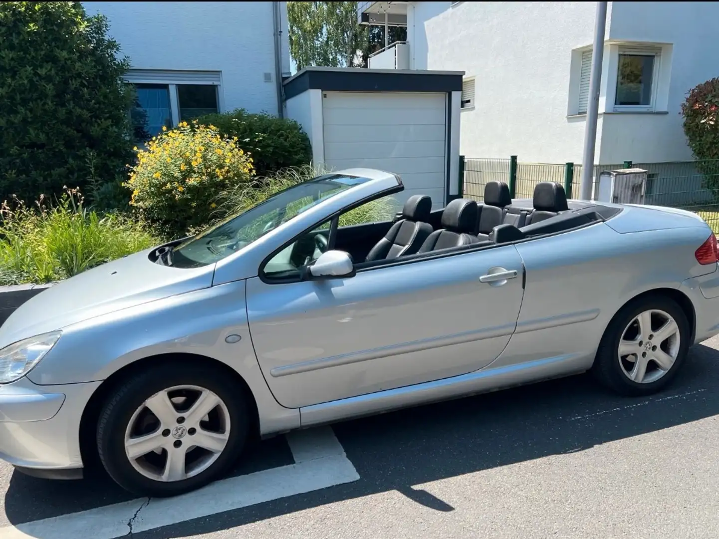 Peugeot 307 307 CC Automatik Grau - 1