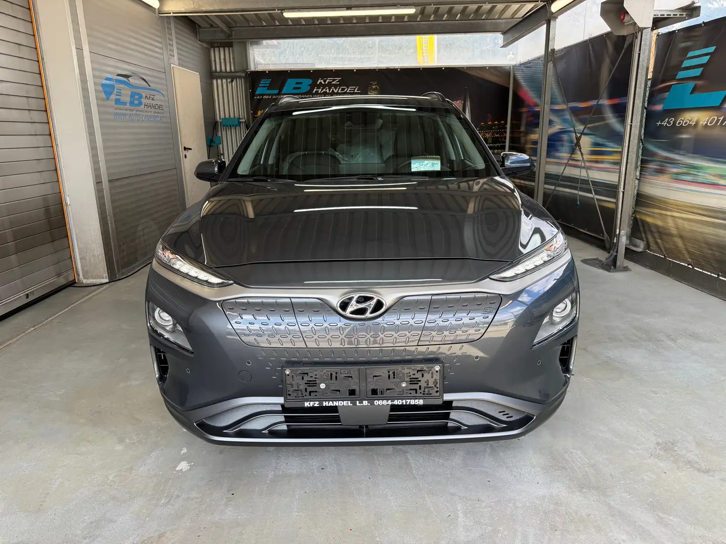 Hyundai KONA Select Elektro 2WD Grau - 2