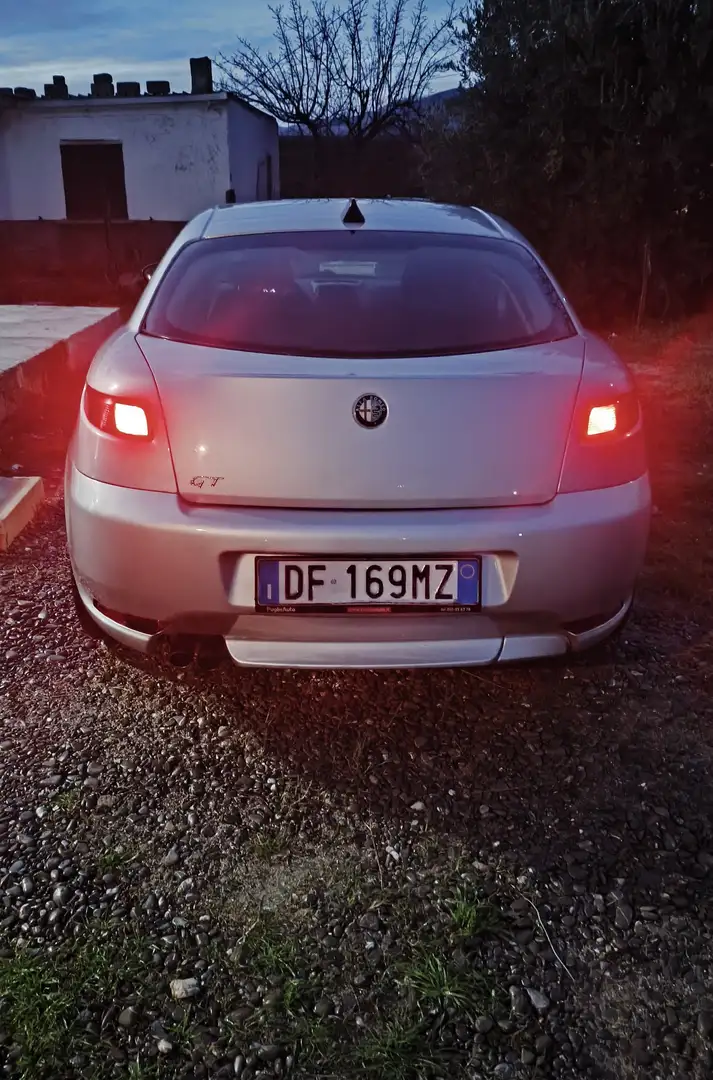 Alfa Romeo GT 1.9 jtd mjt Progression Black Line - 2