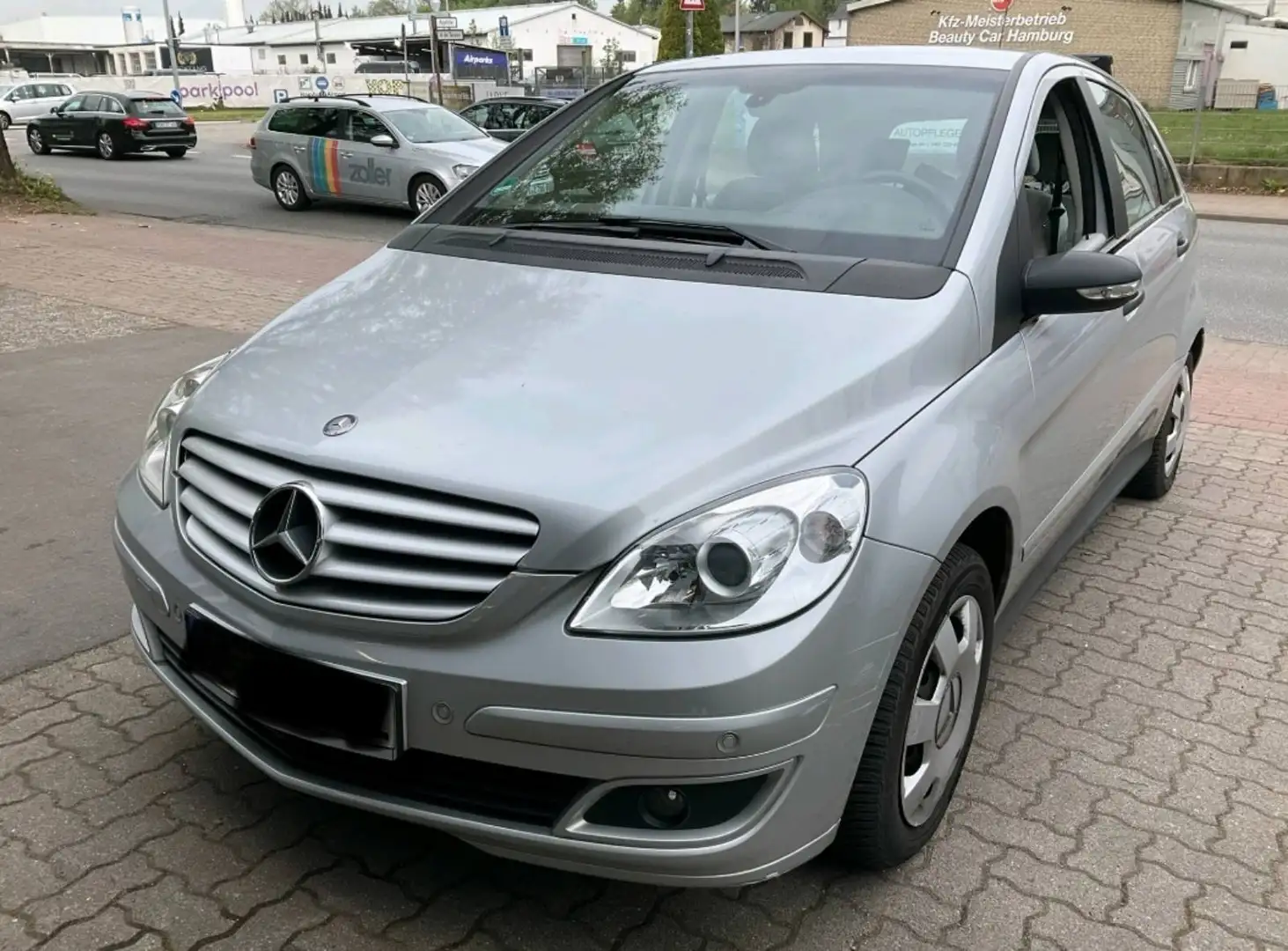 Mercedes-Benz B 180 Automatik Klima 2 Hand Preis inkl Neu Tüv Grau - 1