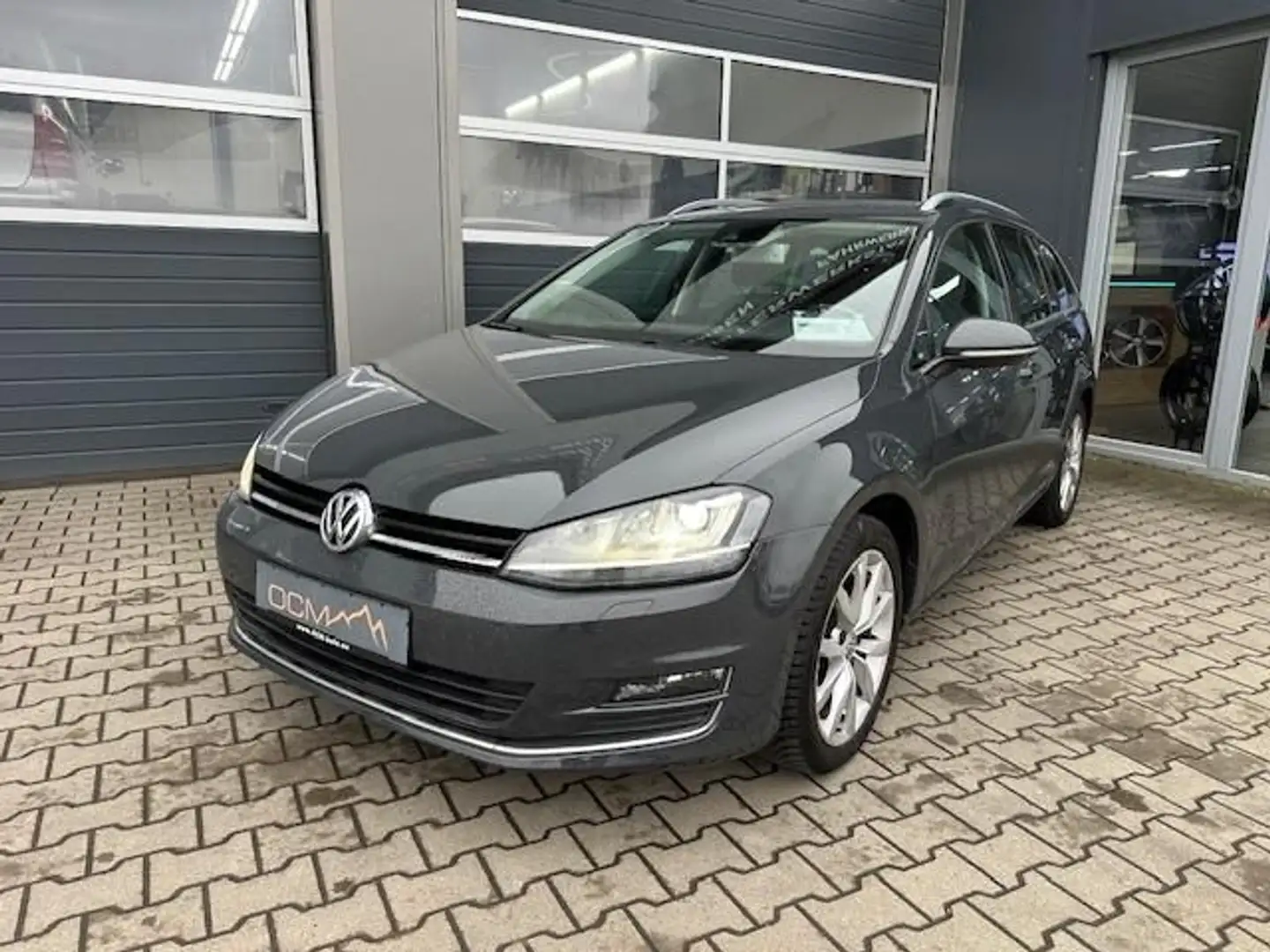 Volkswagen Golf Variant 1.4 TSI Highline 1 Hand Xenon Grau - 2