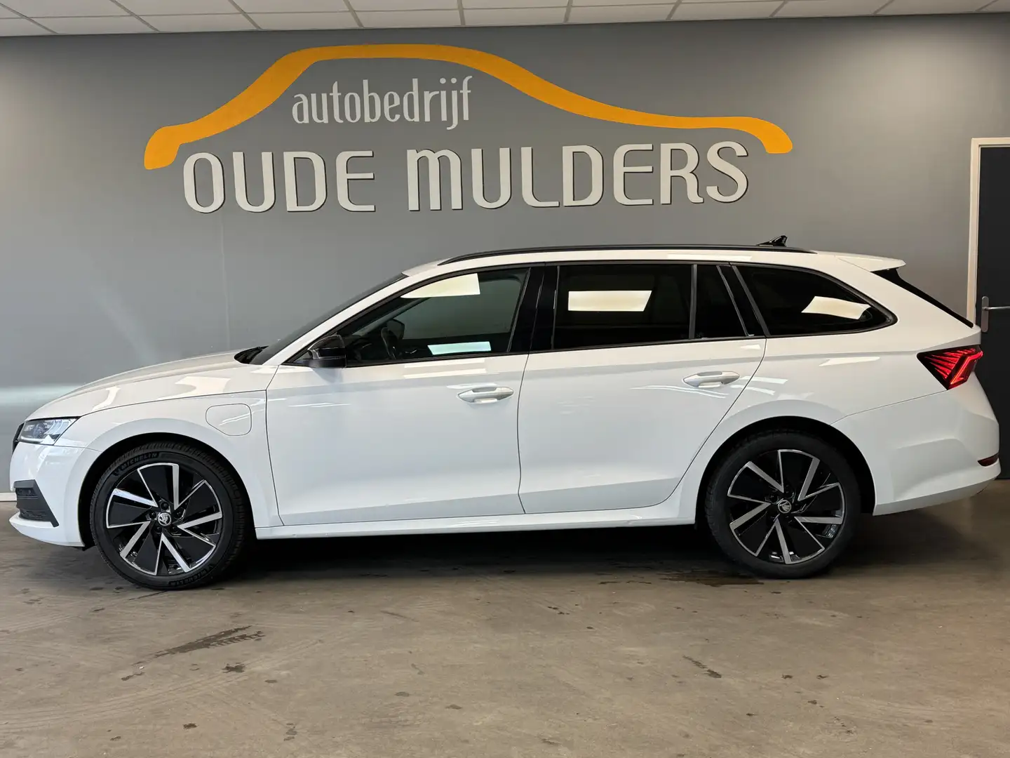 Skoda Octavia Combi 1.4 Camera/Parkeersensoren/ACC Blanc - 2