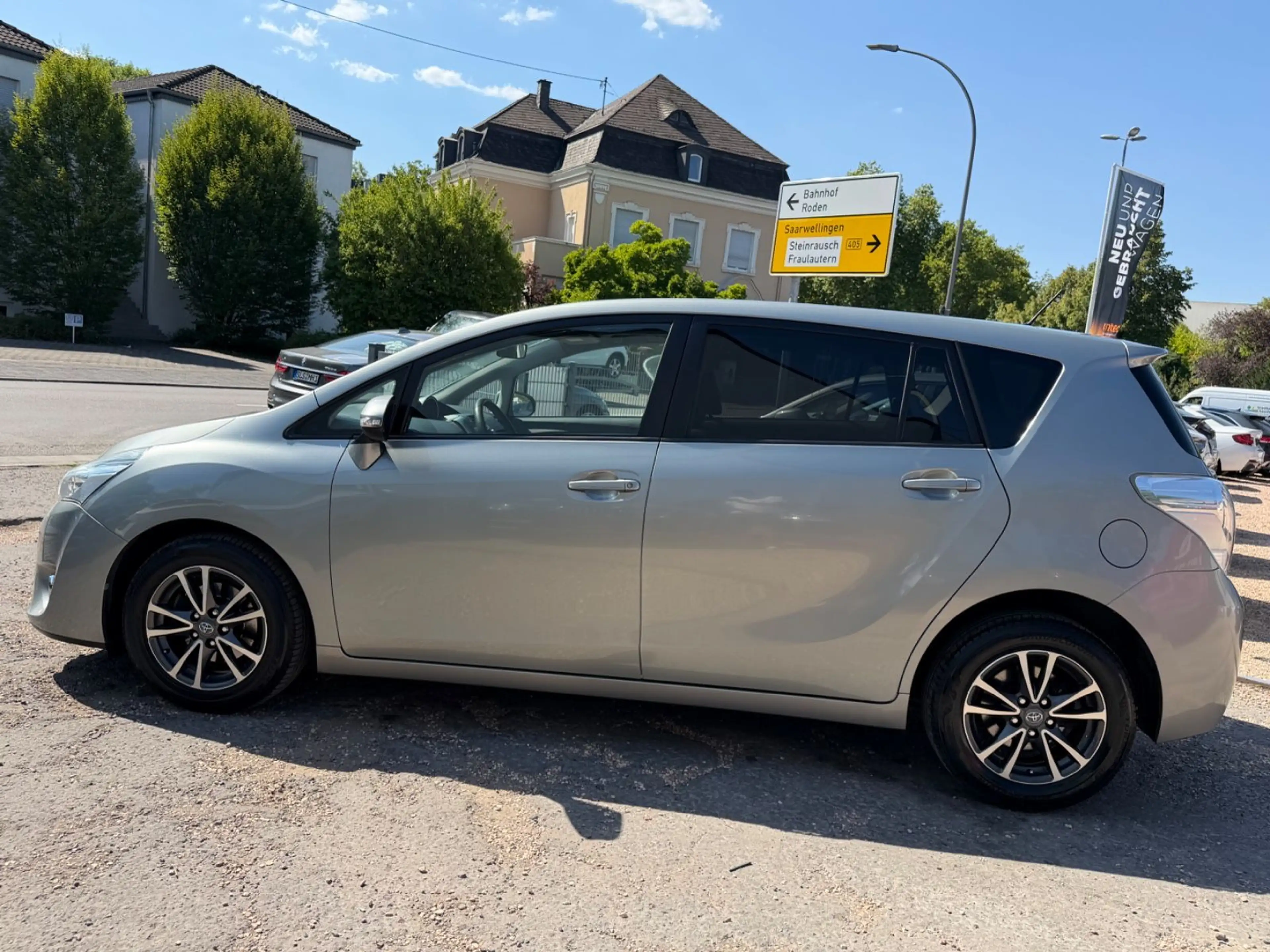 Toyota Verso Executive/Panoramdach/Kamera/ — photo 3