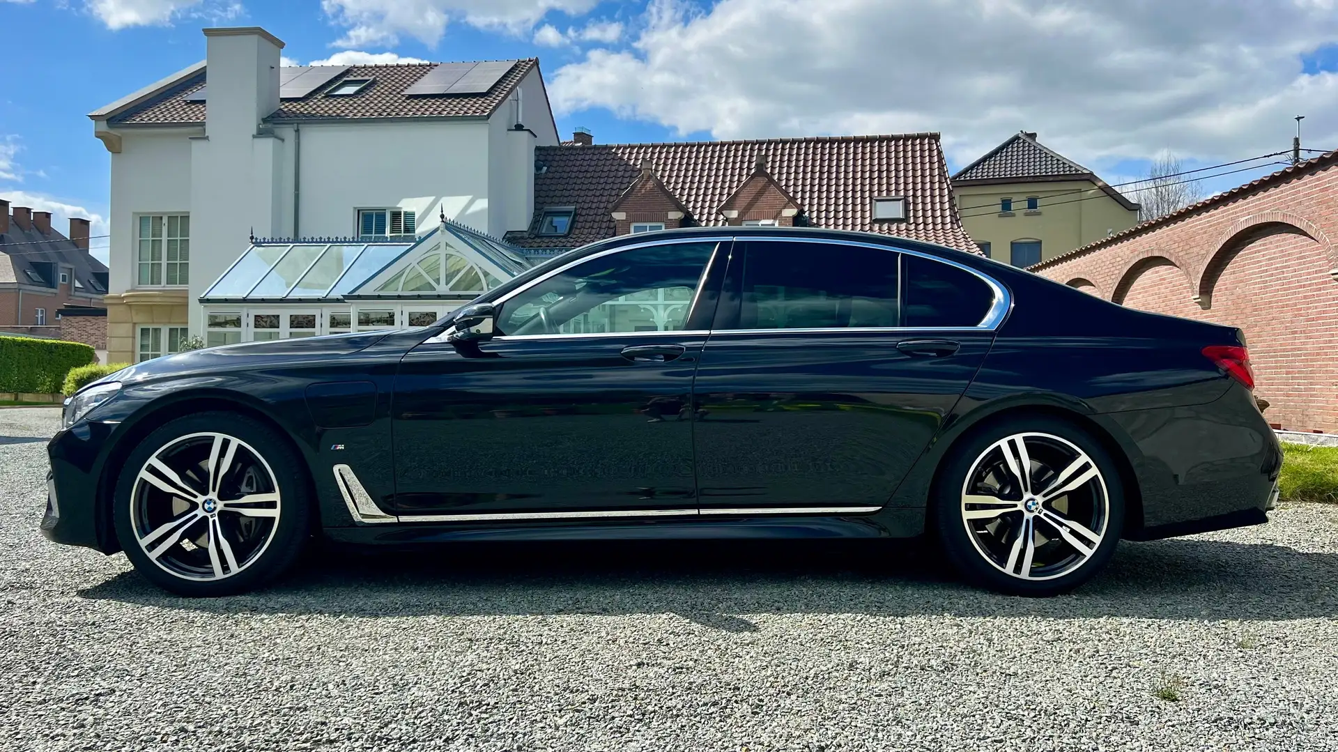 BMW 740 740e iPerformance Noir - 2