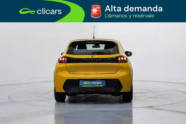 Peugeot 208 view 4