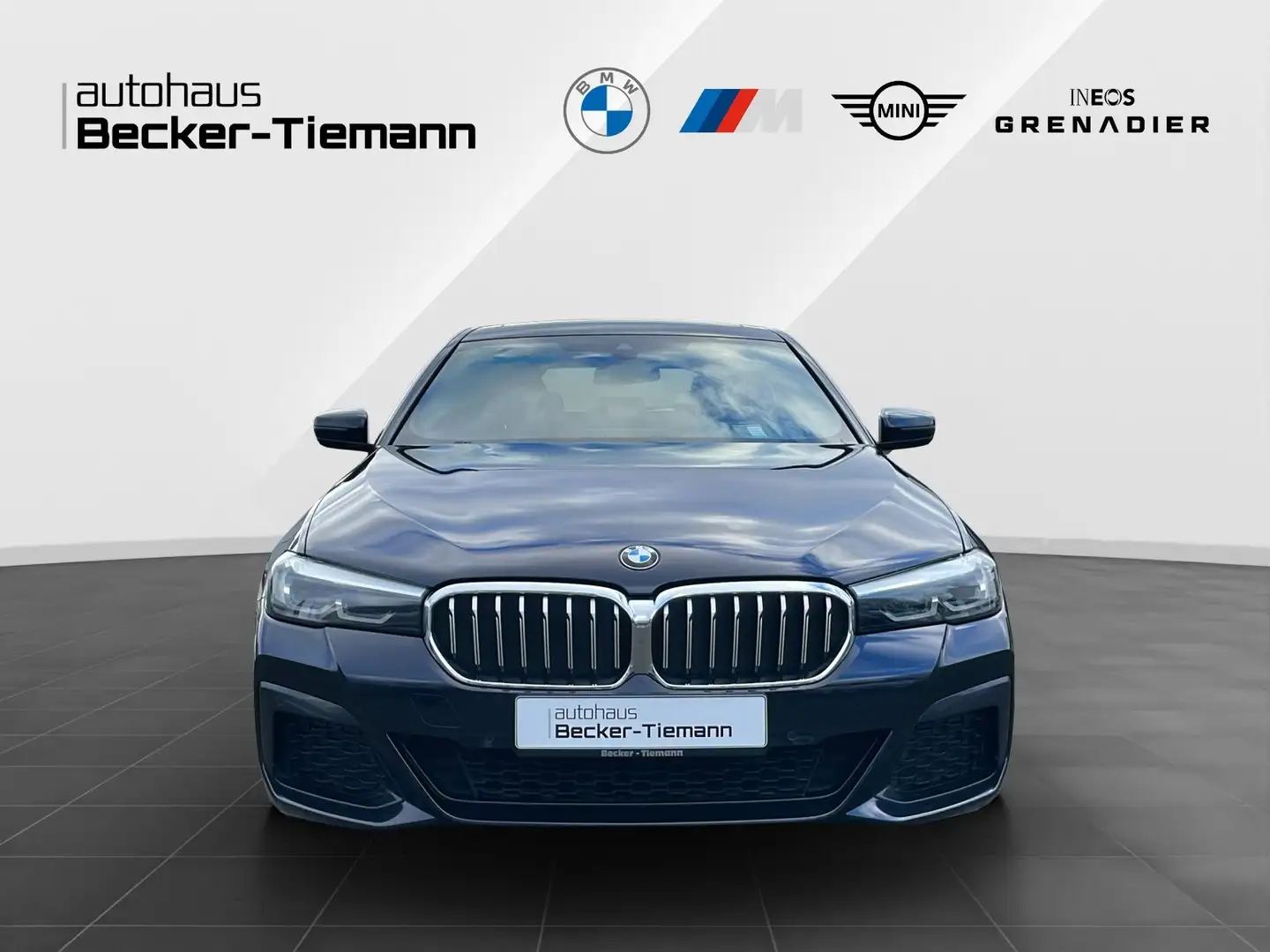 BMW 530 d Touring M Sport | AHK | Pano.Dach | HK HiFi | M Schwarz - 2