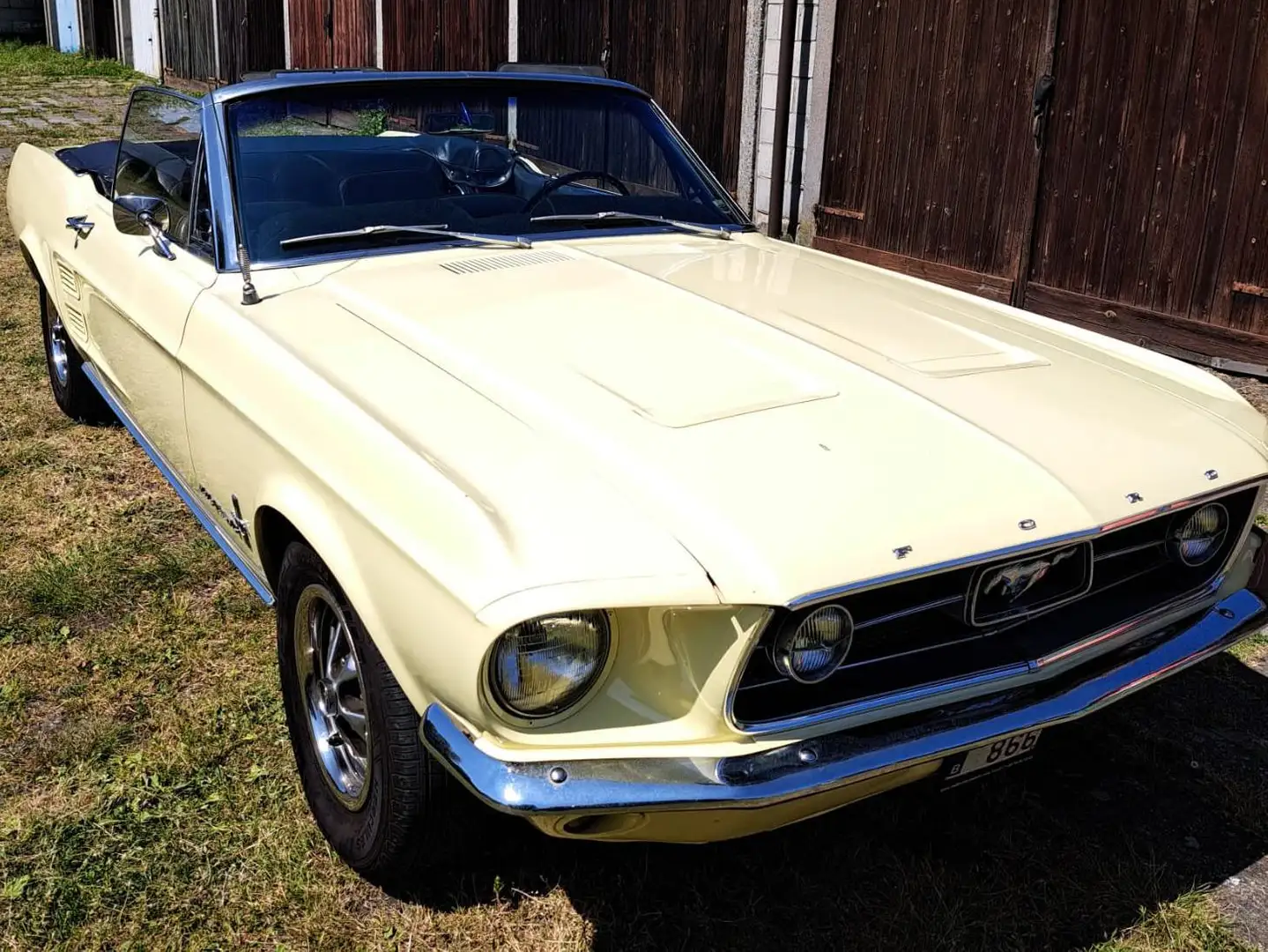 Ford Mustang Jaune - 2