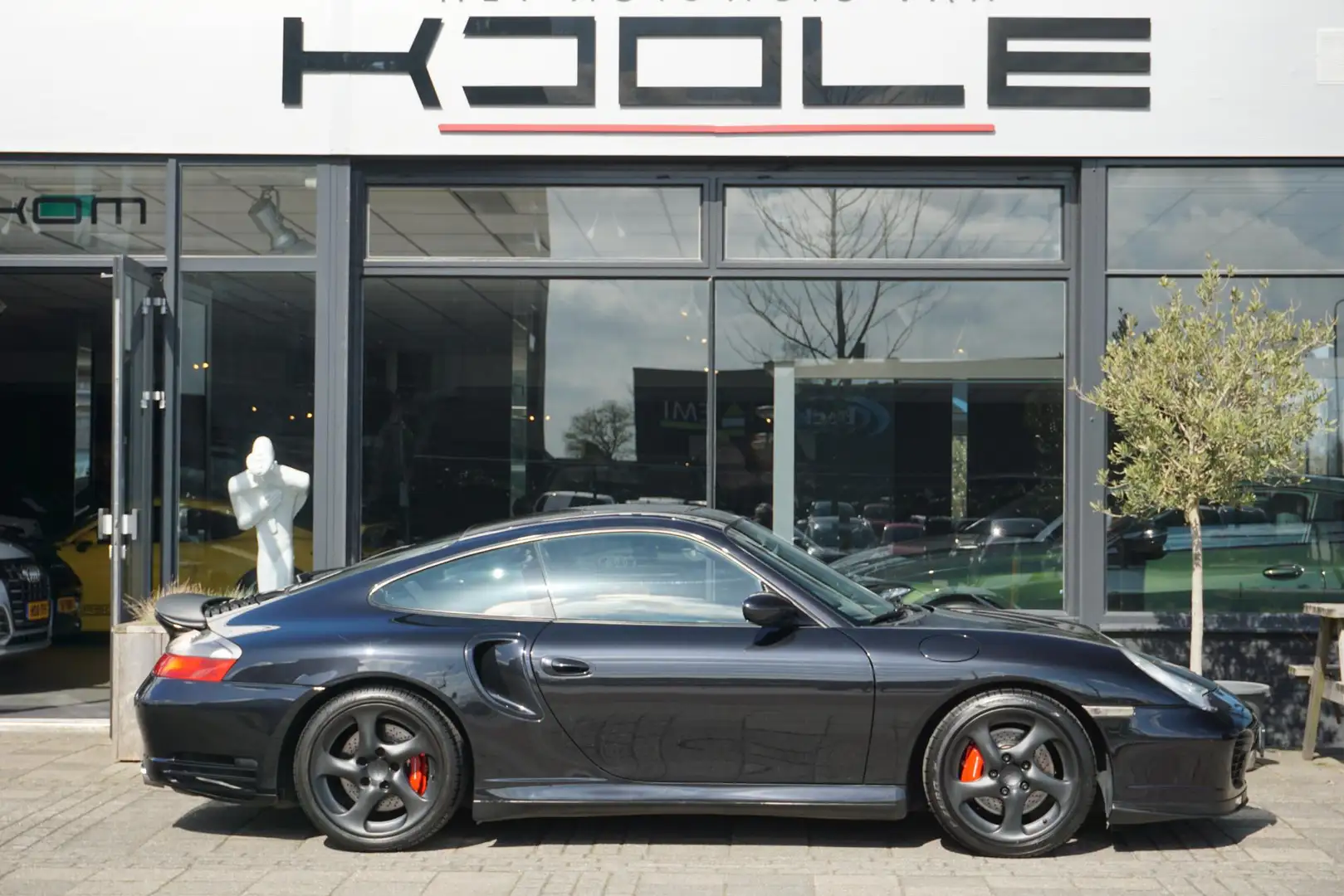 Porsche 996 996 3.6 Coupé Turbo Porsche 911 3.6 Coupé Turbo Zwart - 1