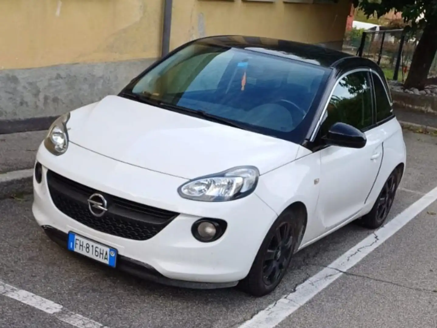 Opel Adam Adam 1.2 Unlimited 70cv Bianco - 1