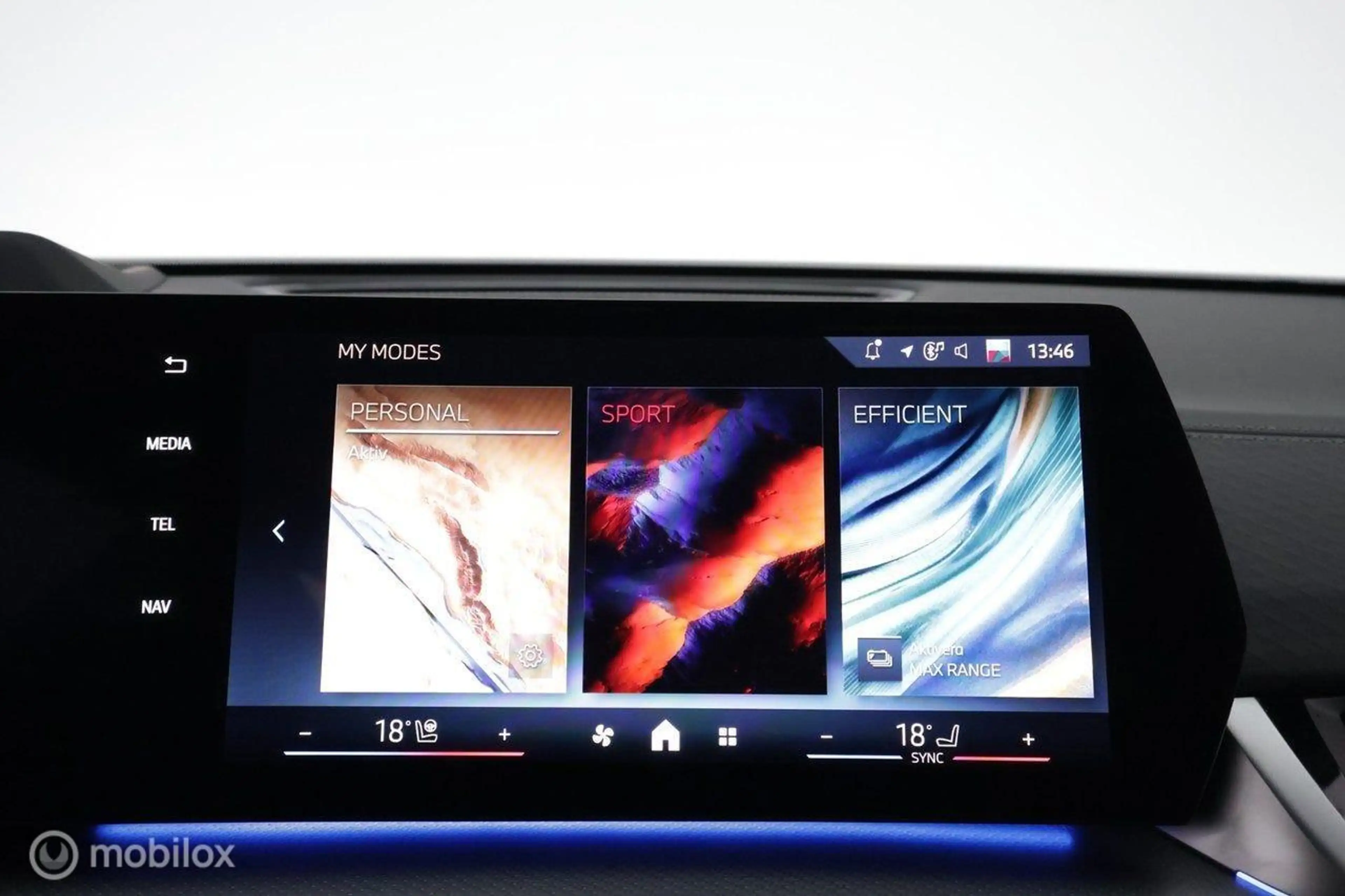 BMW iX2 xDrive30 67 kWh M-Sport, pano, HUD, trekhaak — photo 23