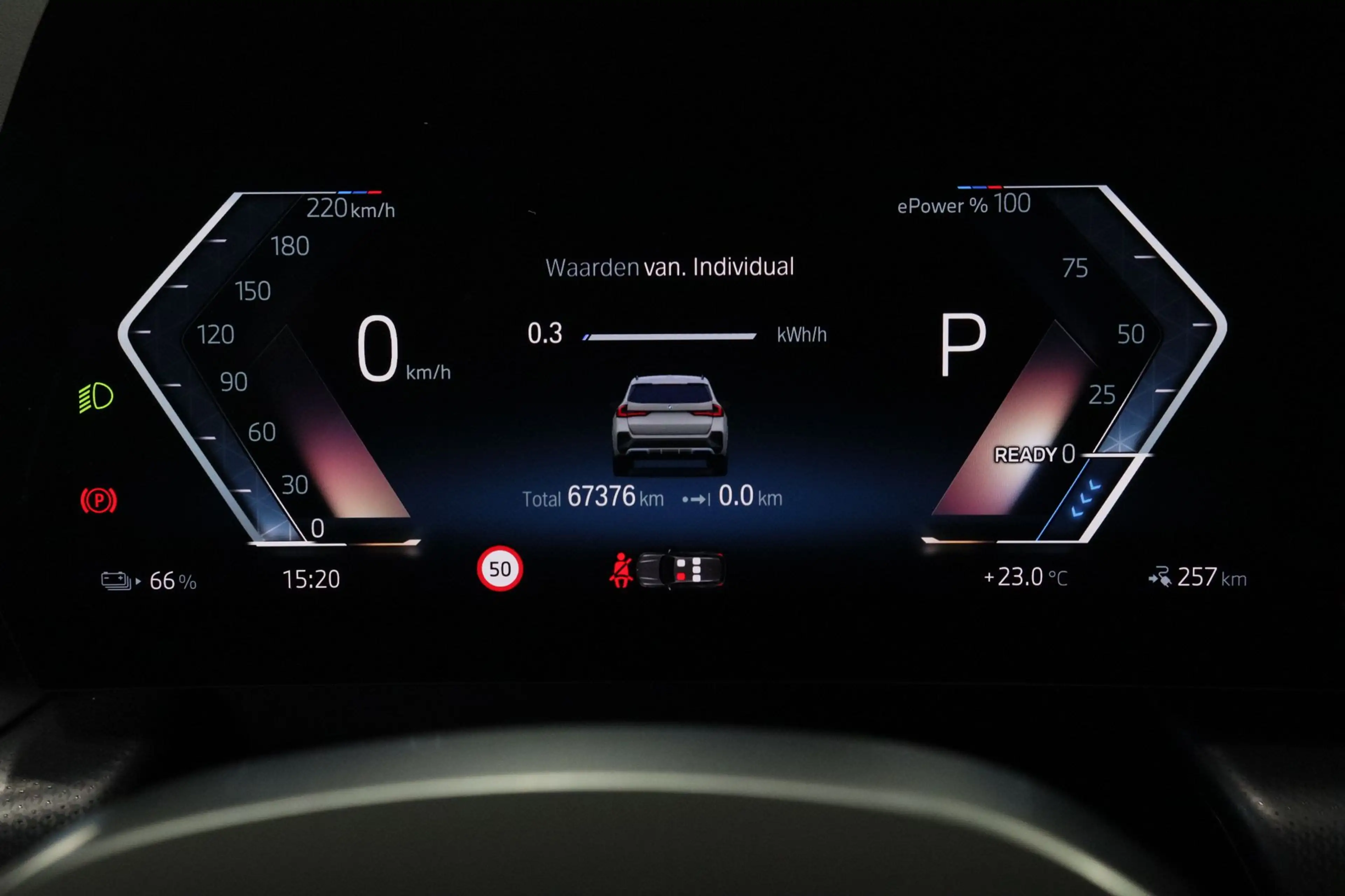 BMW iX1 xDrive30 — photo 6