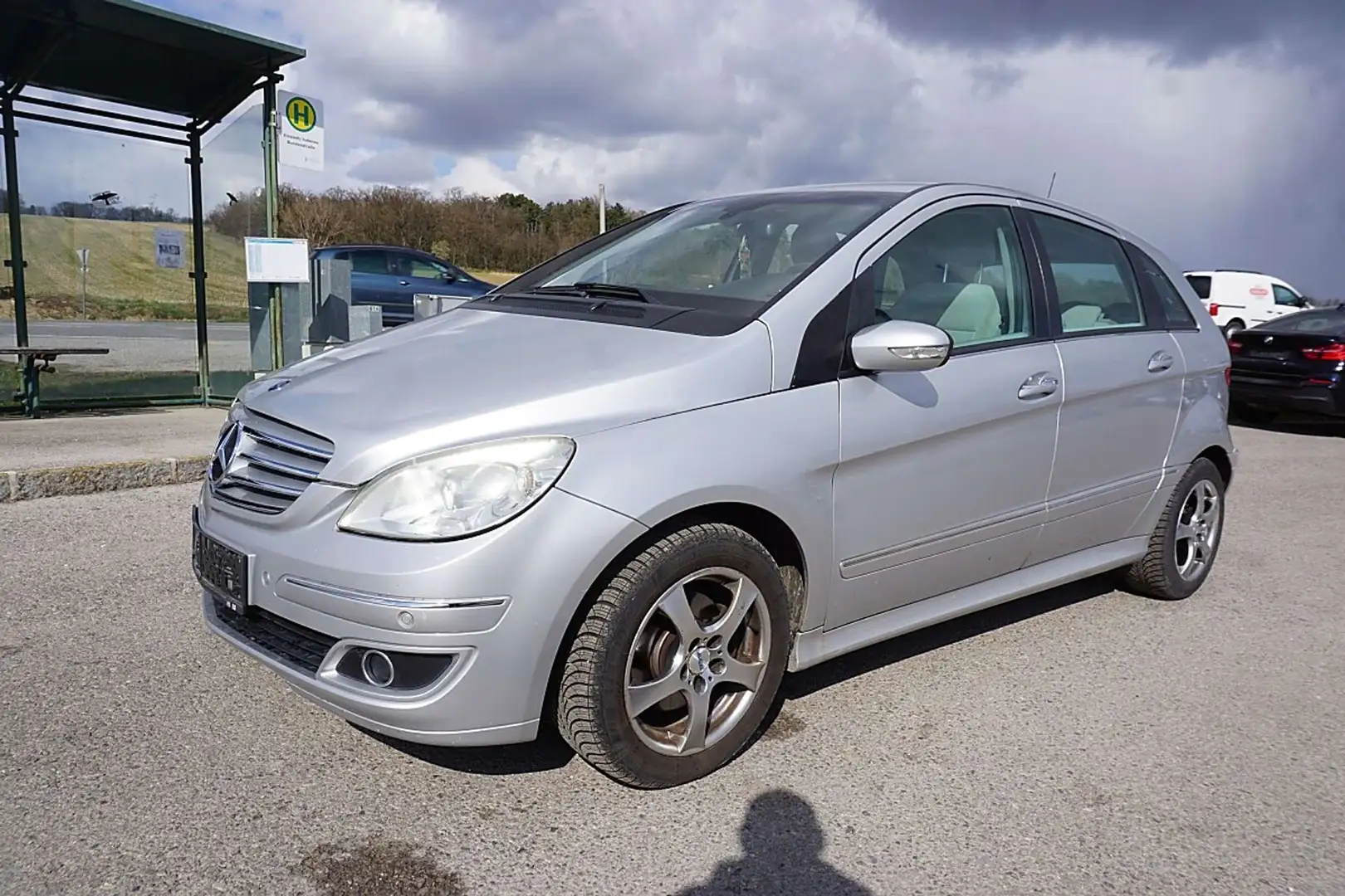 Mercedes-Benz B 180 CDI Grau - 2