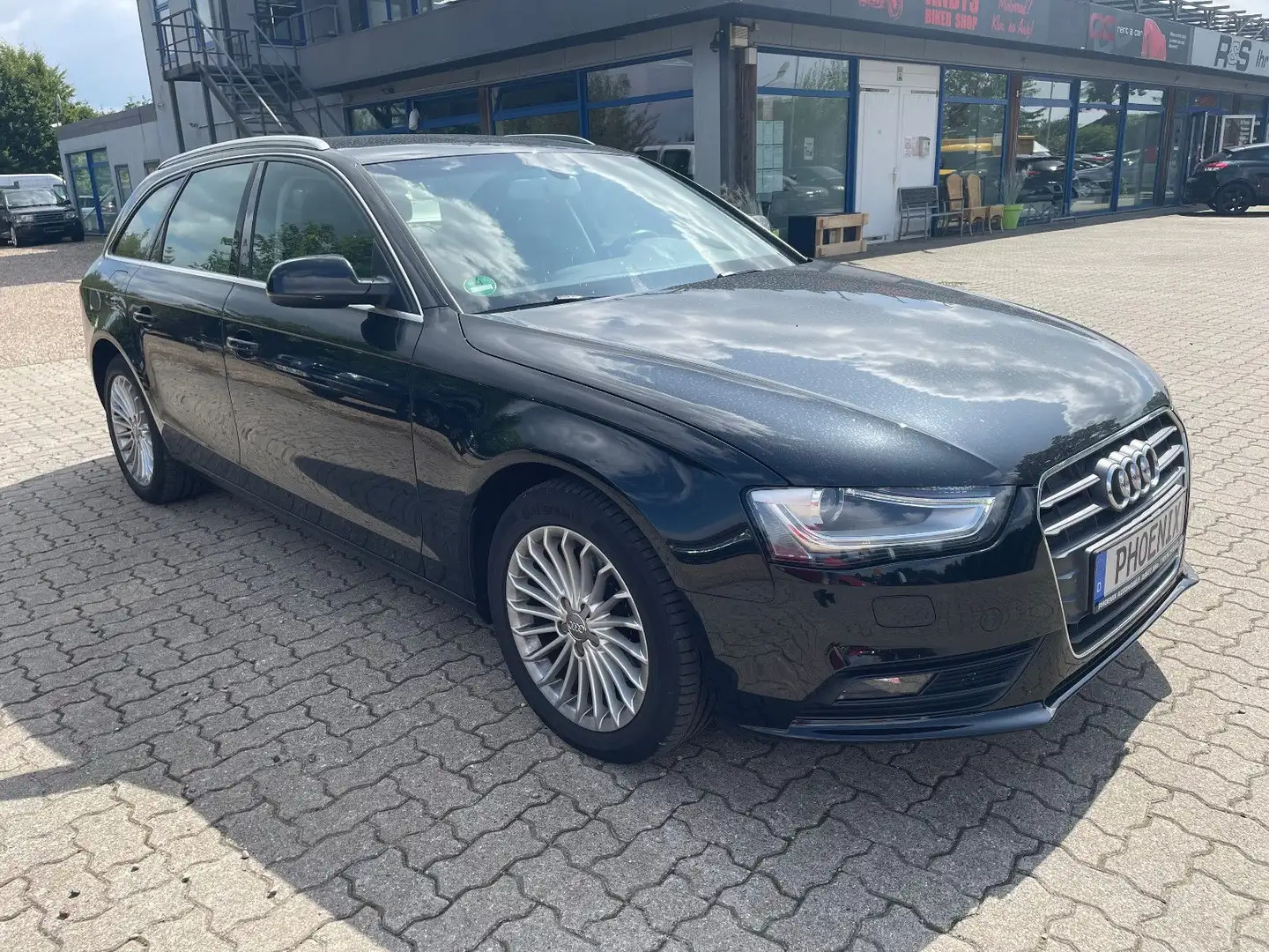 Audi A4 Avant Attraction,Navi,PDC,AHK,Tempomat, Schwarz - 1
