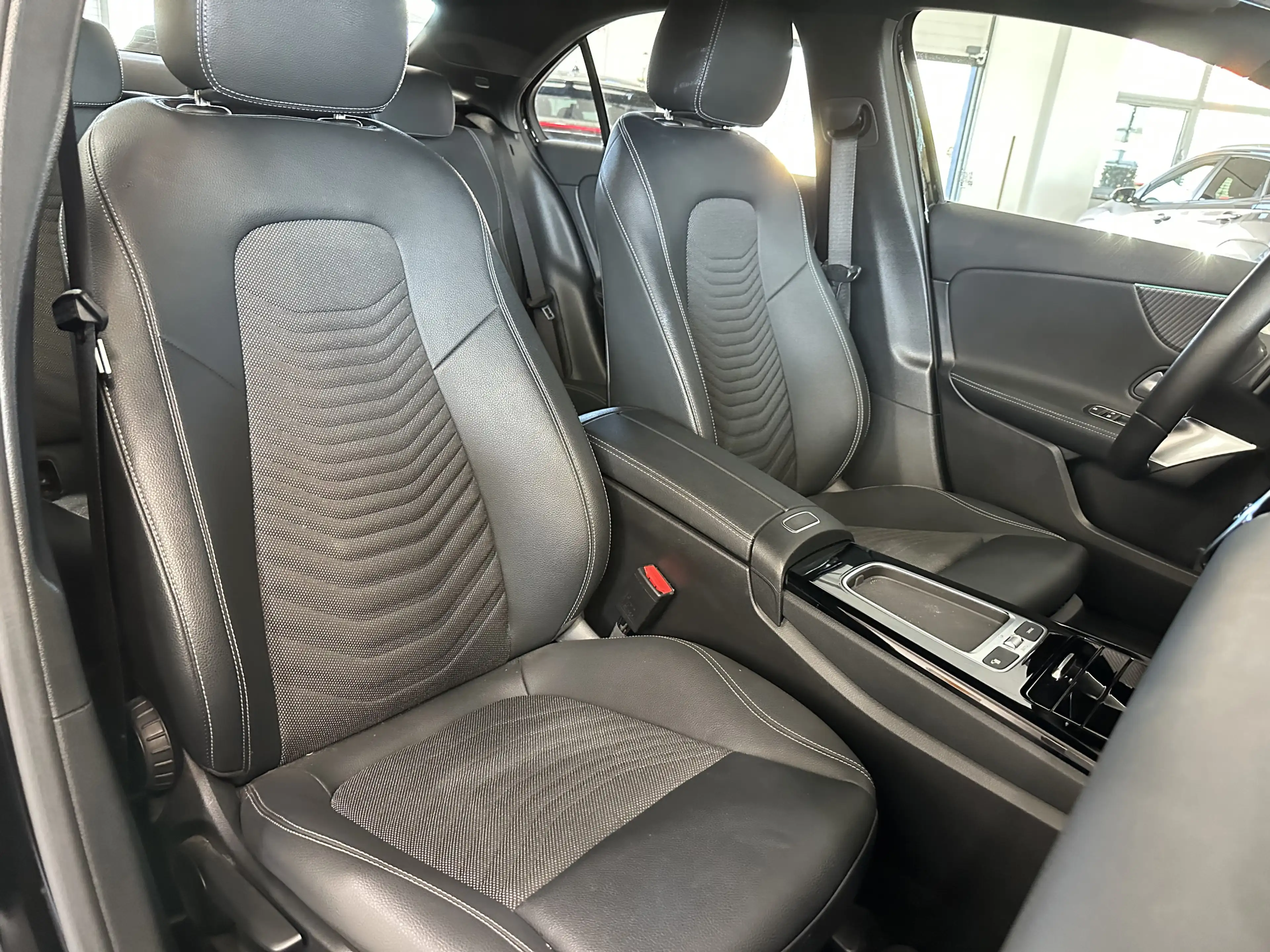 Mercedes-Benz A 180 d Progressive DIS MULTIBEAM 360 HandsFree — photo 19