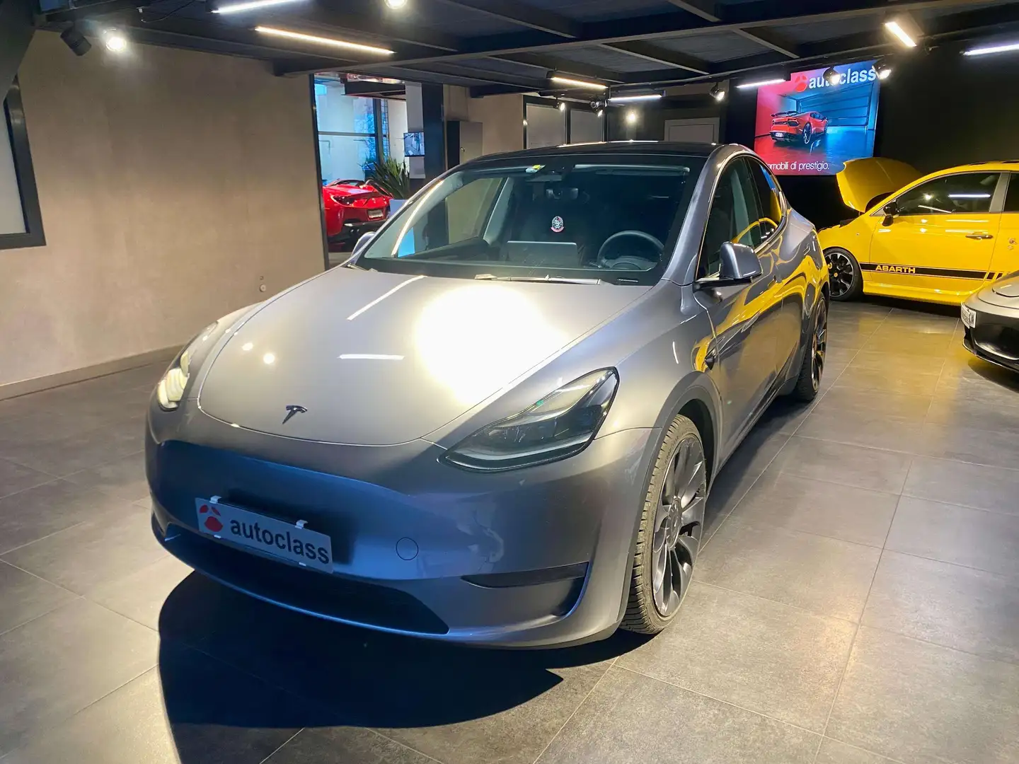 Tesla Model Y Model Y Performance Dual Motor awd - 2