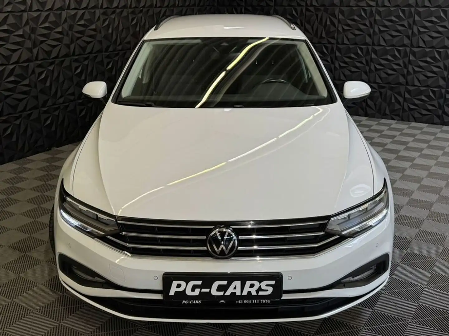 Volkswagen Passat 2.0 TDI DSG Weiß - 2