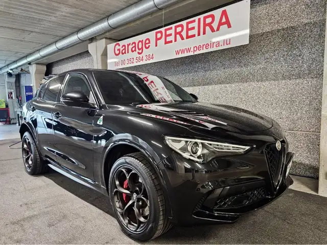 Alfa Romeo Stelvio Quadrifoglio 510 CV Quadrifoglio 1ere main  CARBON
