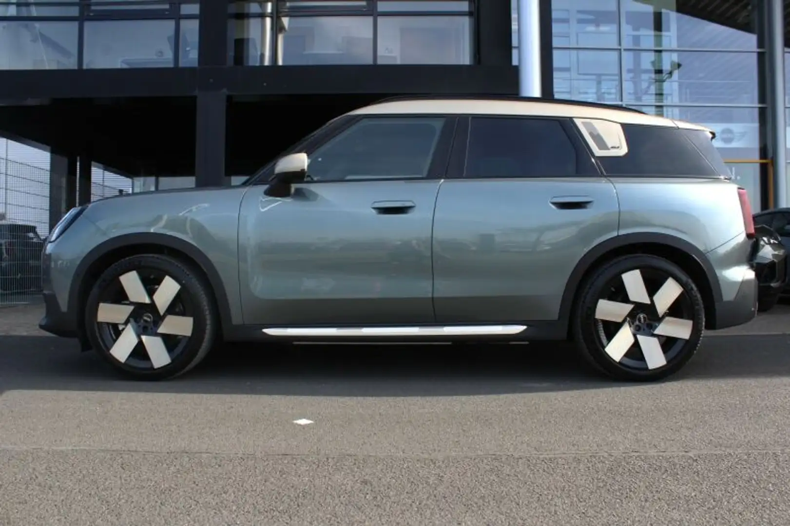 MINI Cooper SE Countryman SE ALL4 AHK. Park.Ass.Plus. Panorama Verde - 2