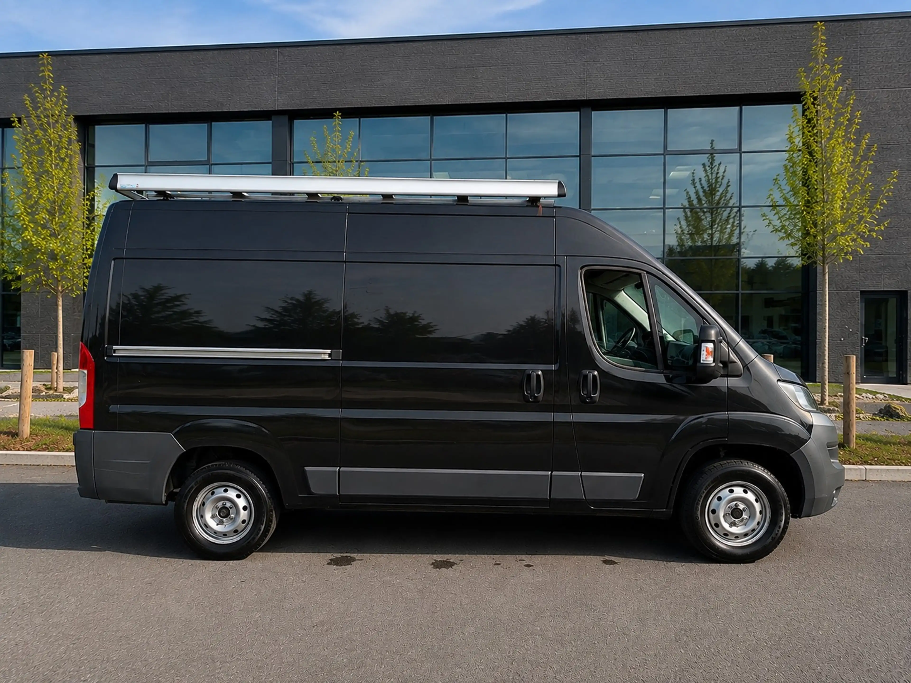 Peugeot Boxer 2.0 BlueHDi L2H2 Pro S/S — photo 3