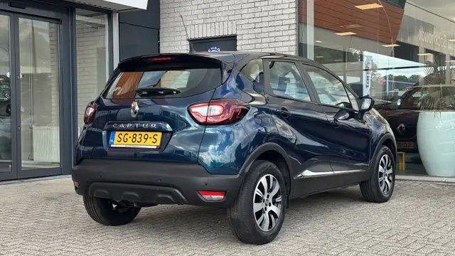 Renault Captur view 4