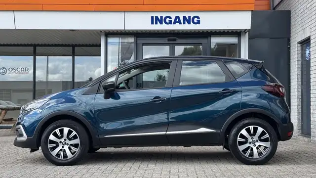 Renault Captur view 3