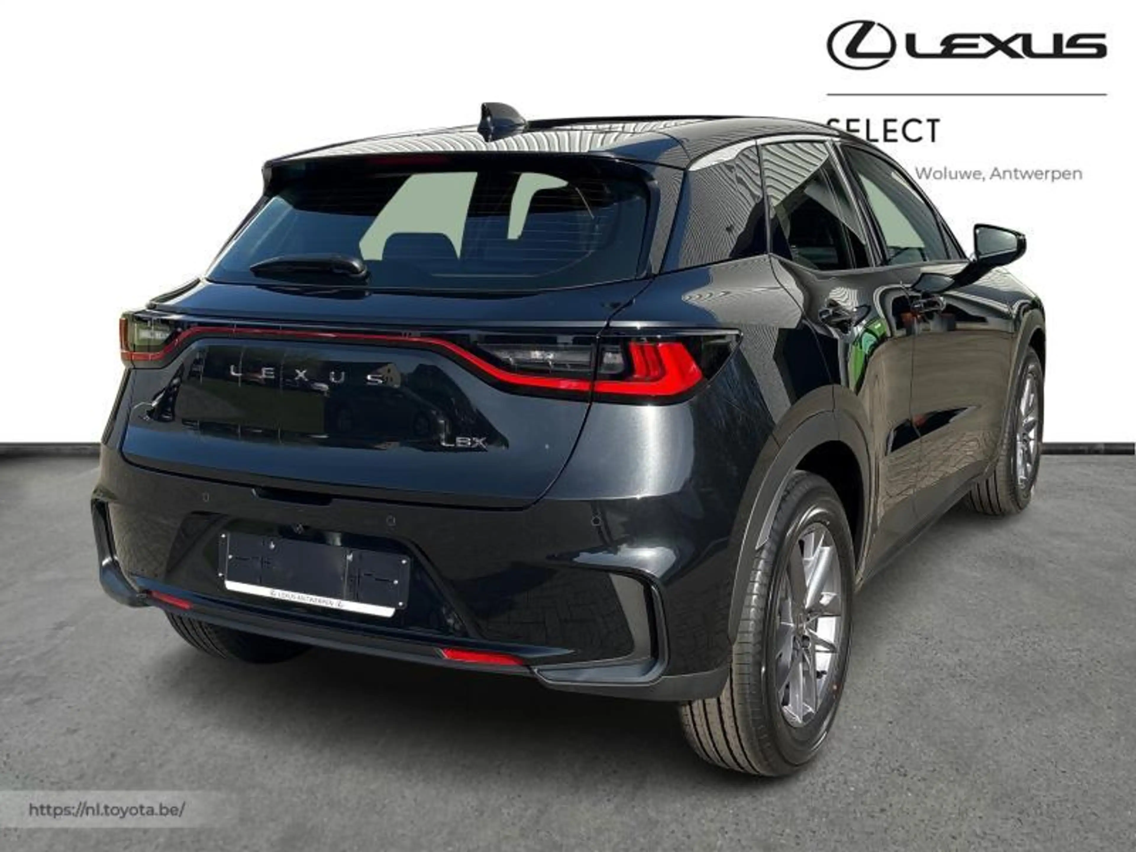 Lexus LBX Base + Comfort & Parking Sensors — photo 15